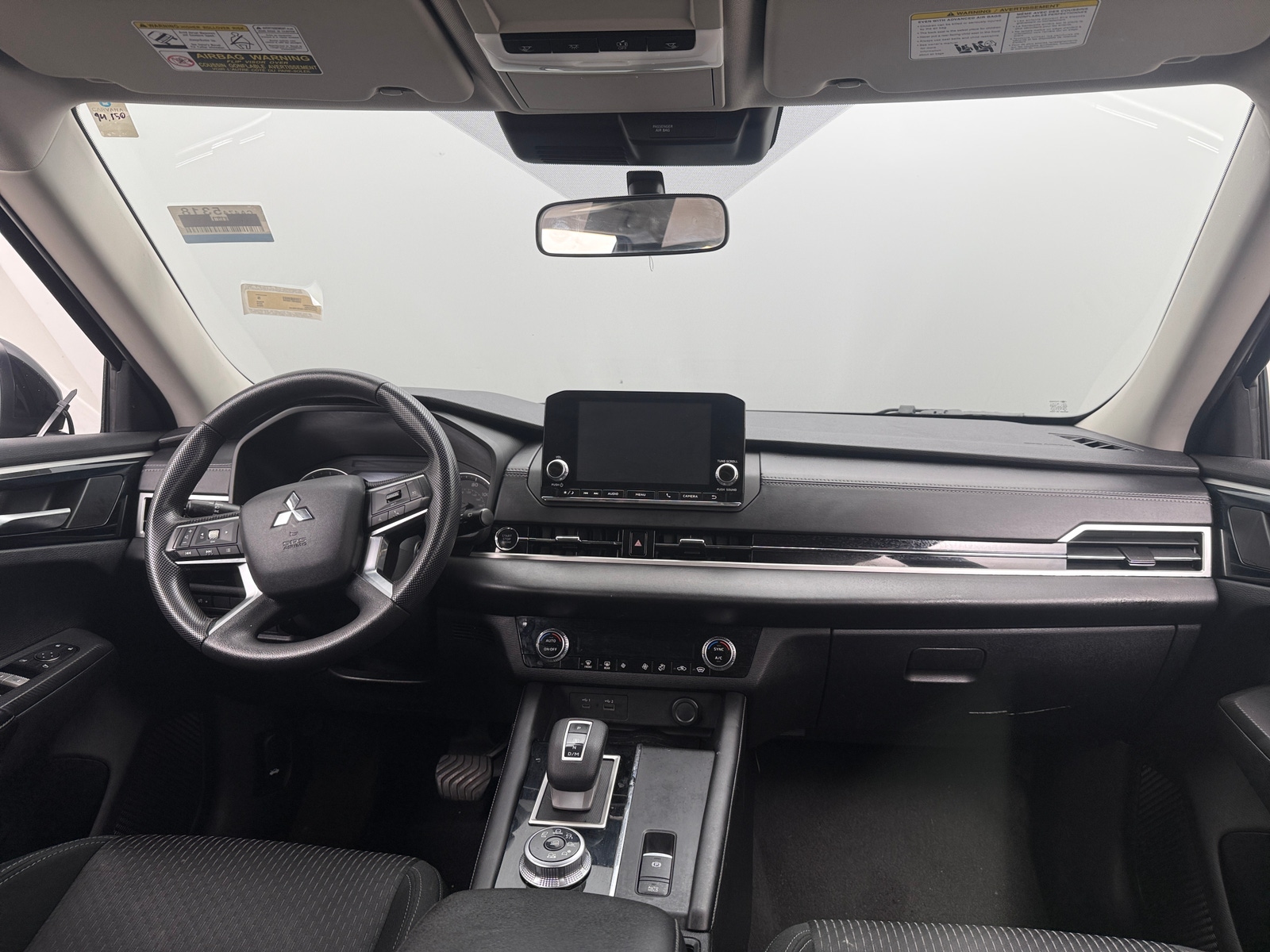Thumbnail: 2022 Mitsubishi Outlander - 3