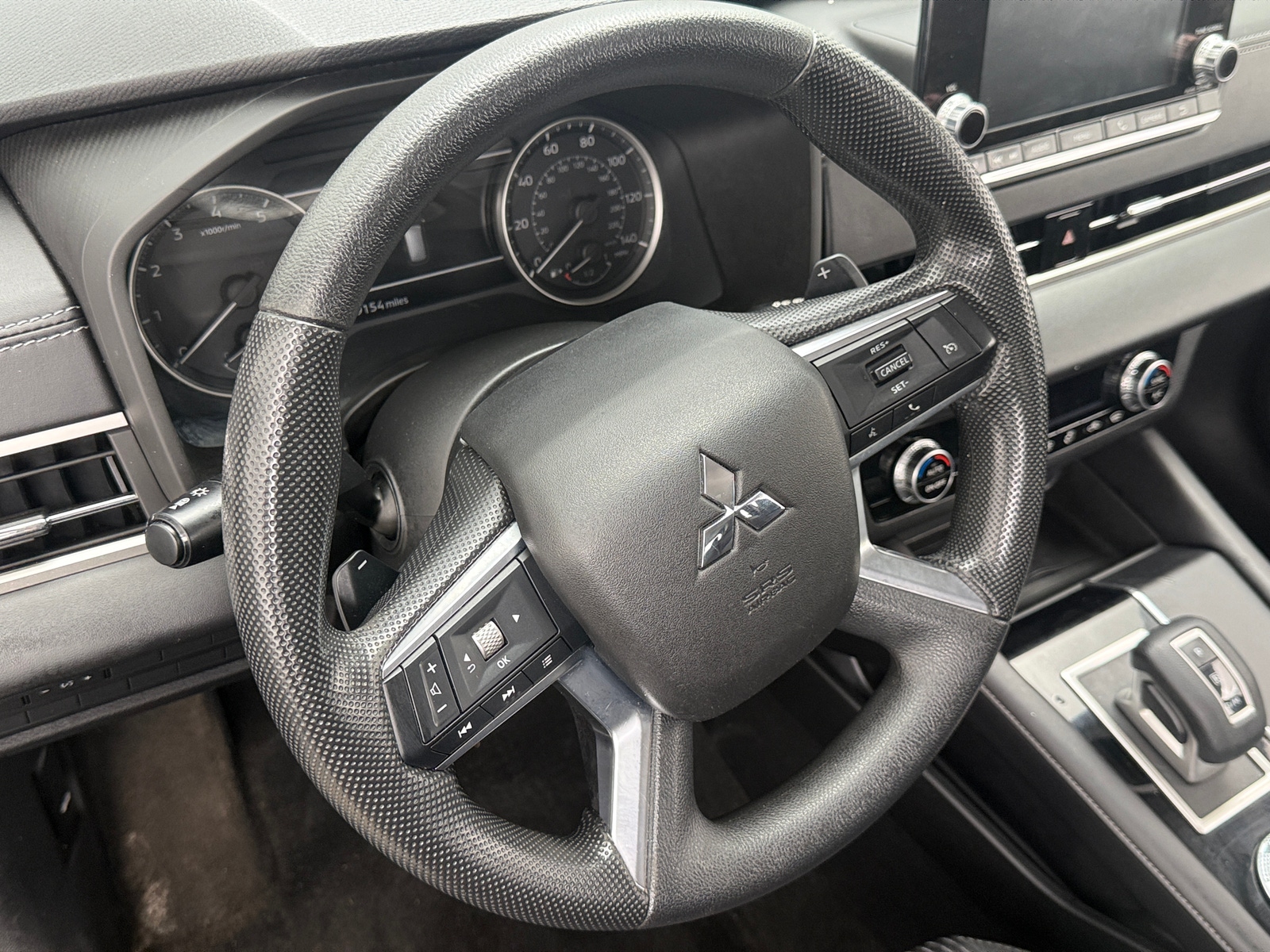 Thumbnail: 2022 Mitsubishi Outlander - 5