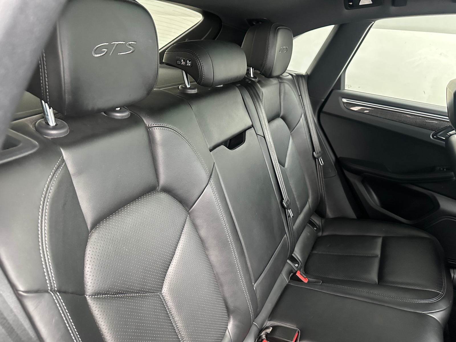 Thumbnail: 2018 Porsche Macan - 5