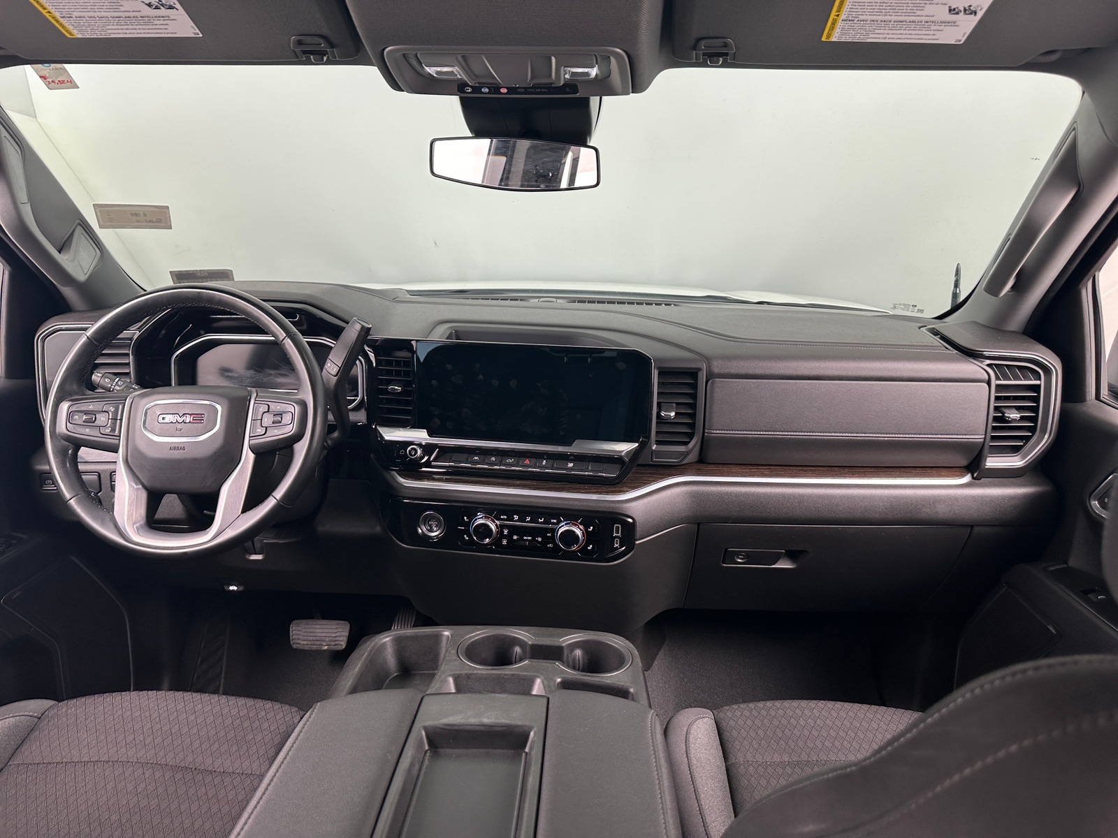 Thumbnail: 2023 GMC Sierra 1500 - 3