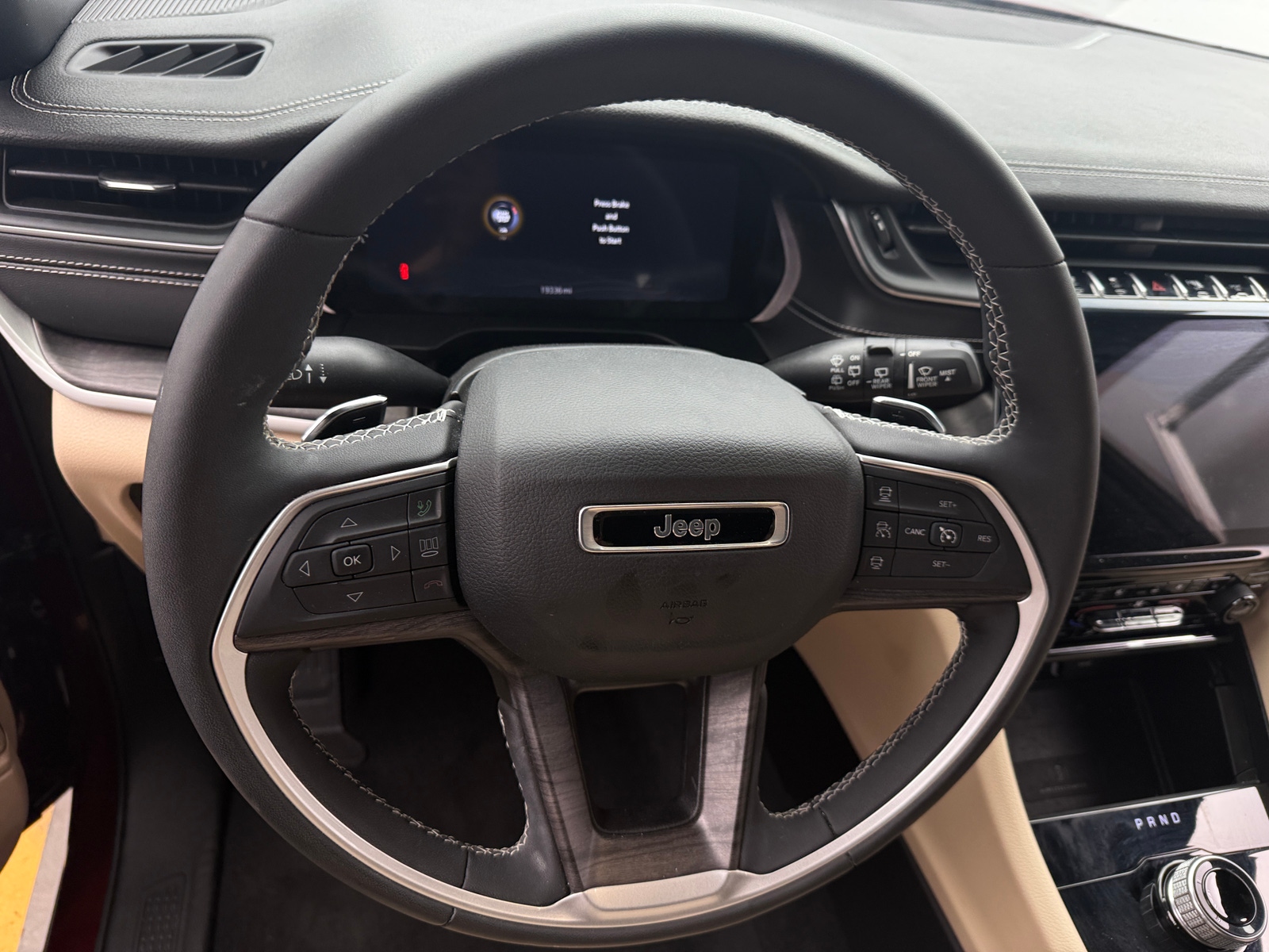 Thumbnail: 2023 Jeep Grand Cherokee L - 4