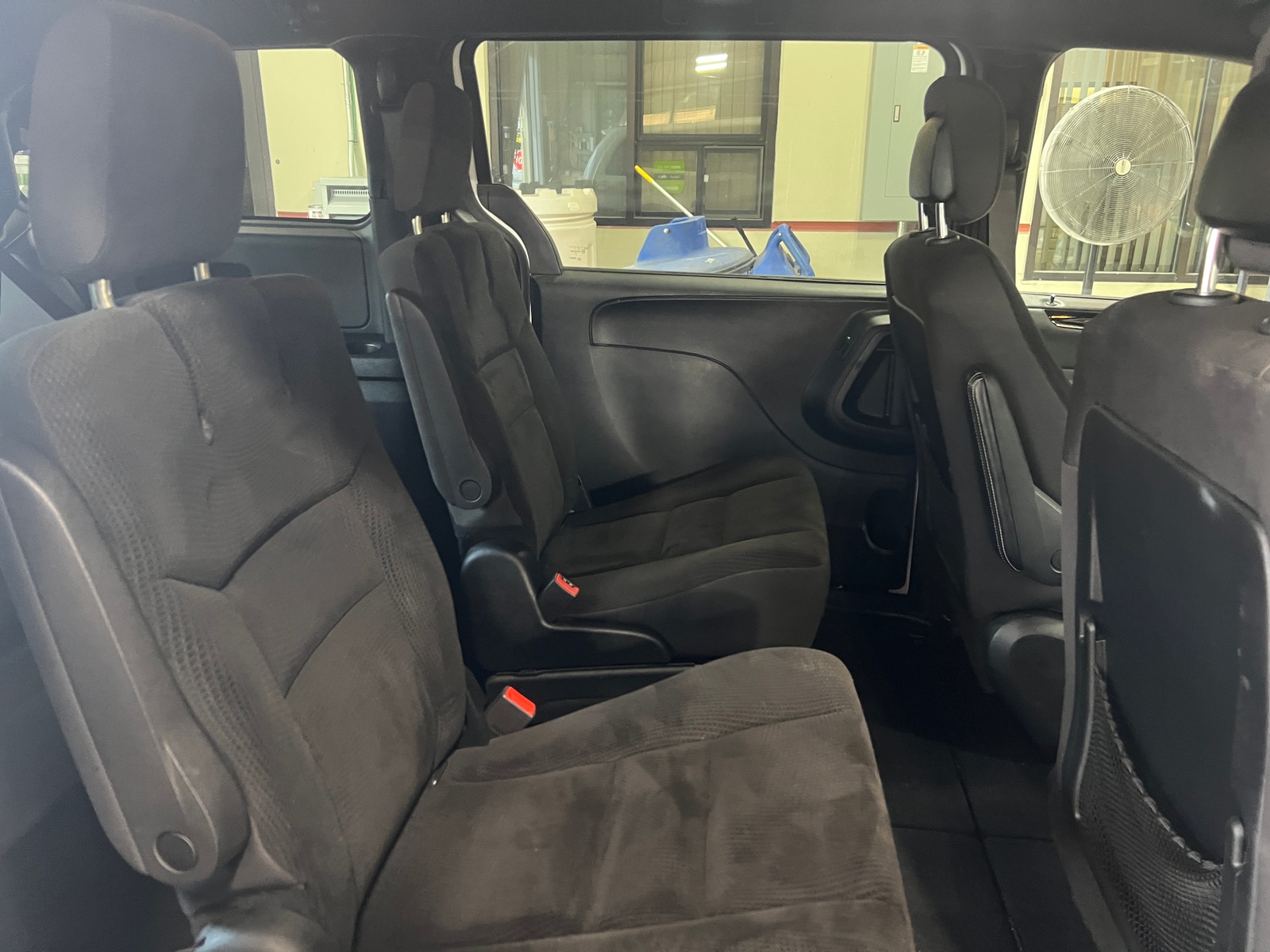 Thumbnail: 2018 Dodge Grand Caravan - 6