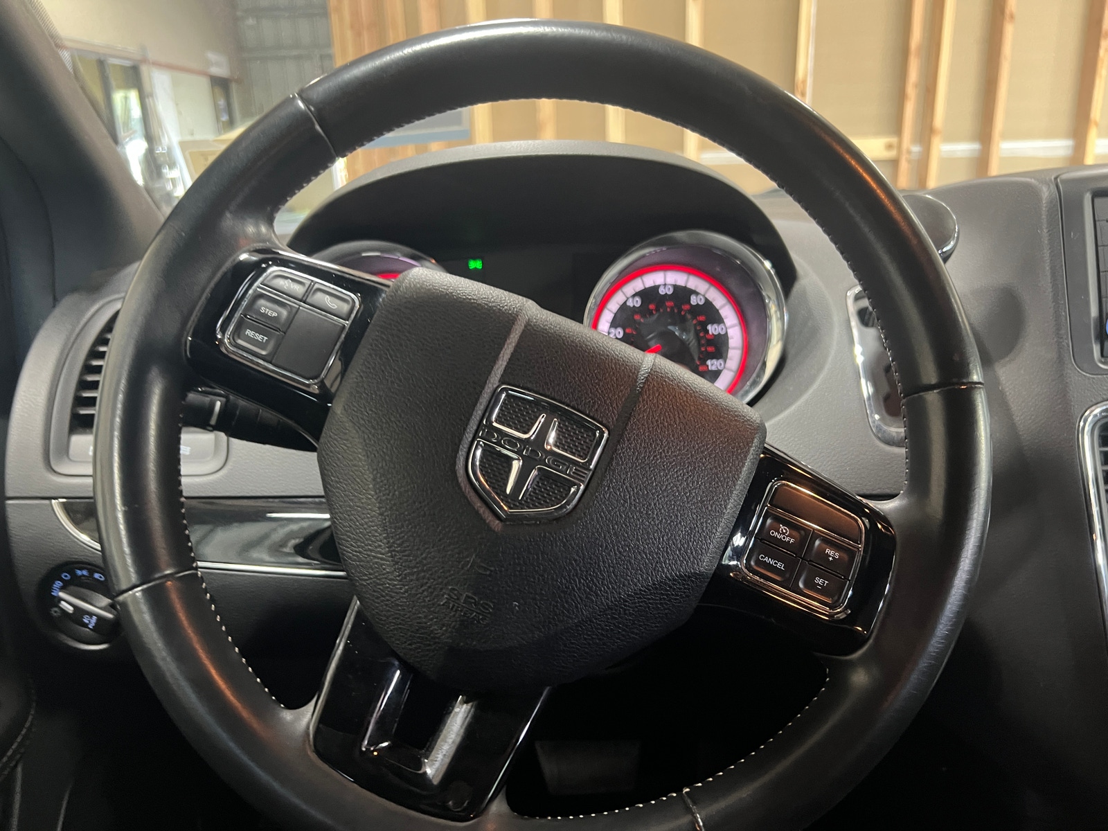 Thumbnail: 2018 Dodge Grand Caravan - 5