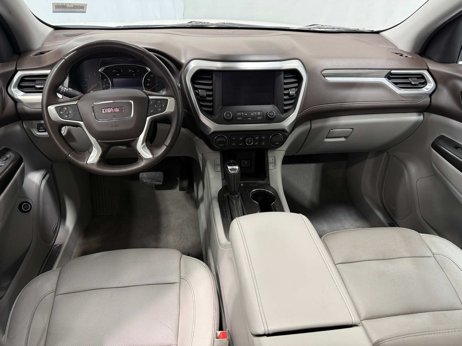 Thumbnail: 2017 GMC Acadia - 2