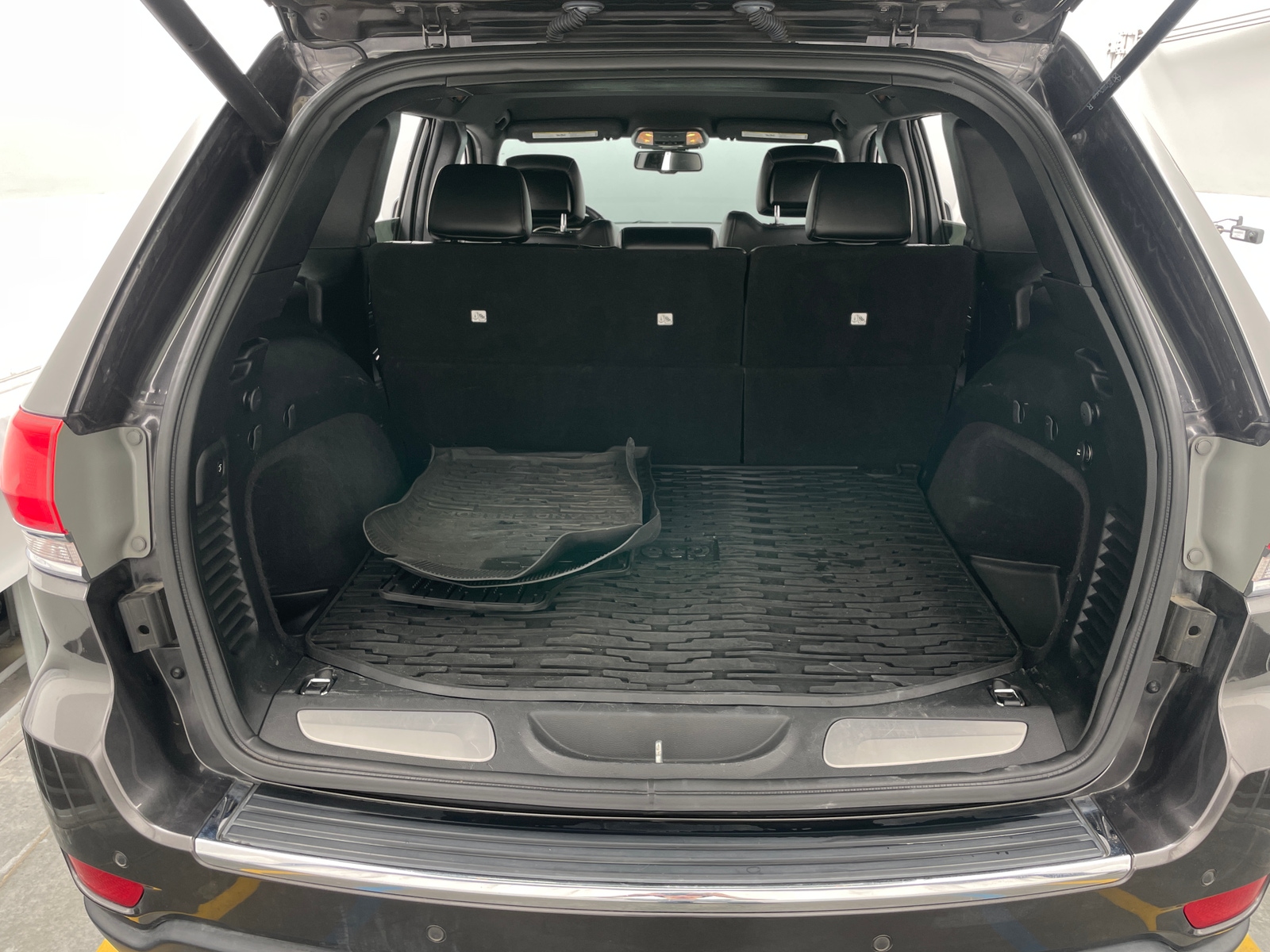 Thumbnail: 2015 Jeep Grand Cherokee - 6