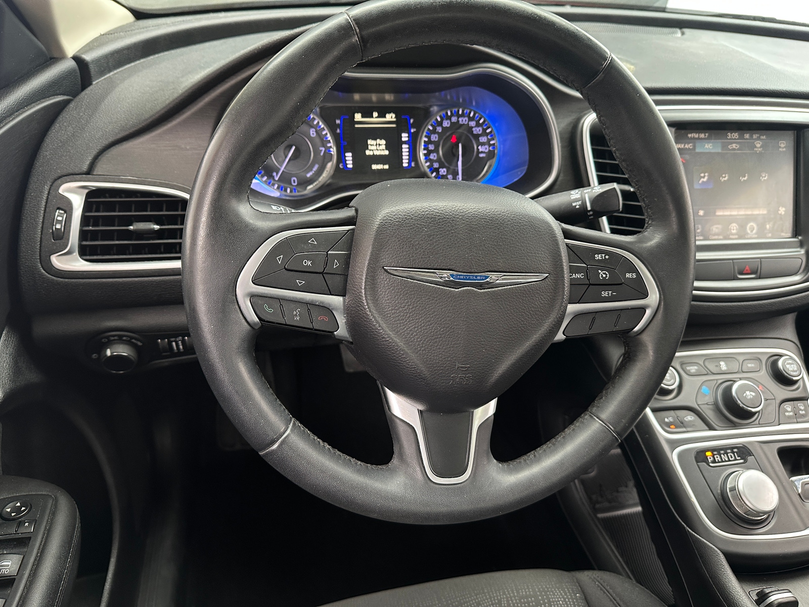 Thumbnail: 2016 Chrysler 200 - 5