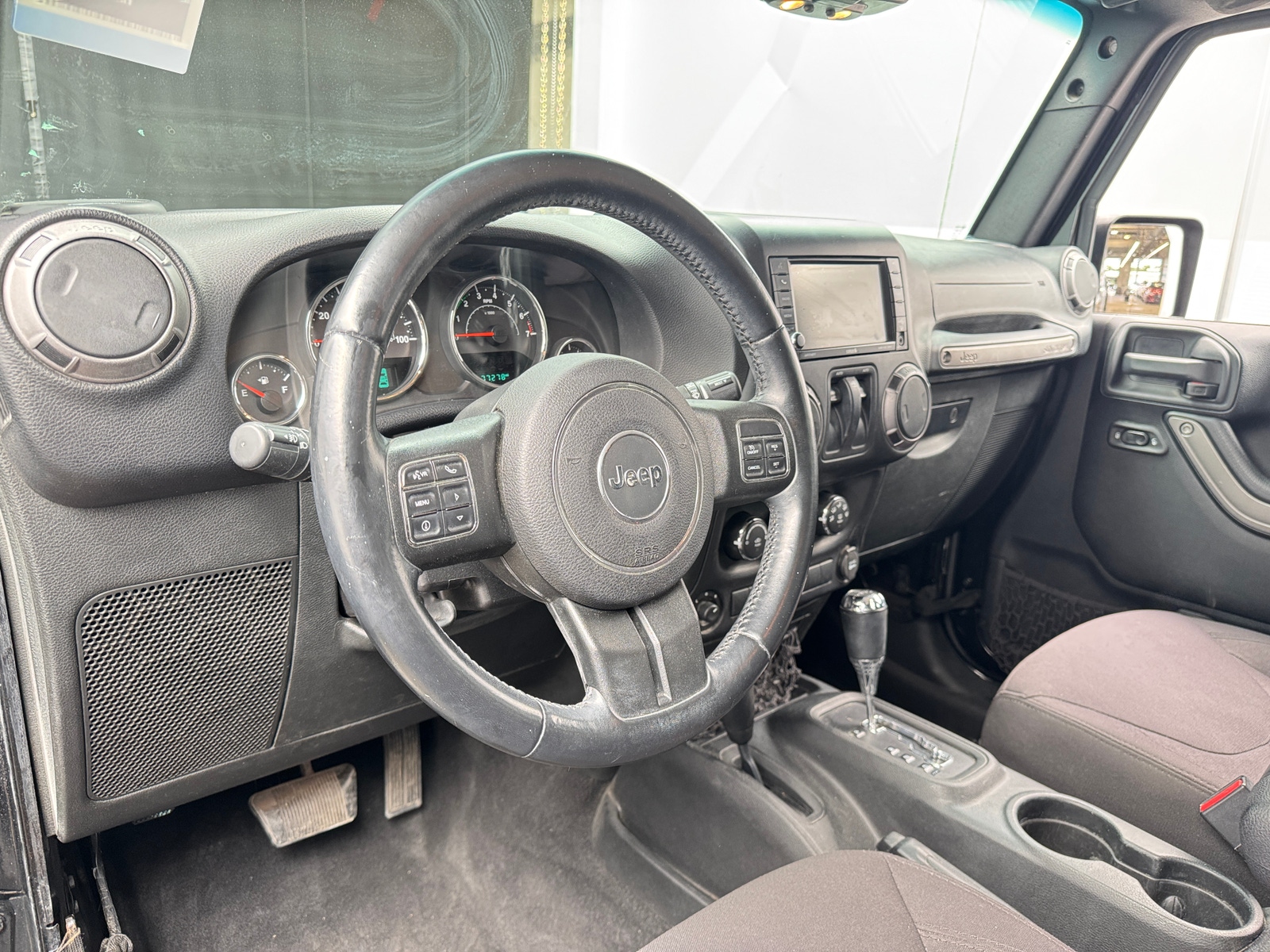 Thumbnail: 2015 Jeep Wrangler - 3