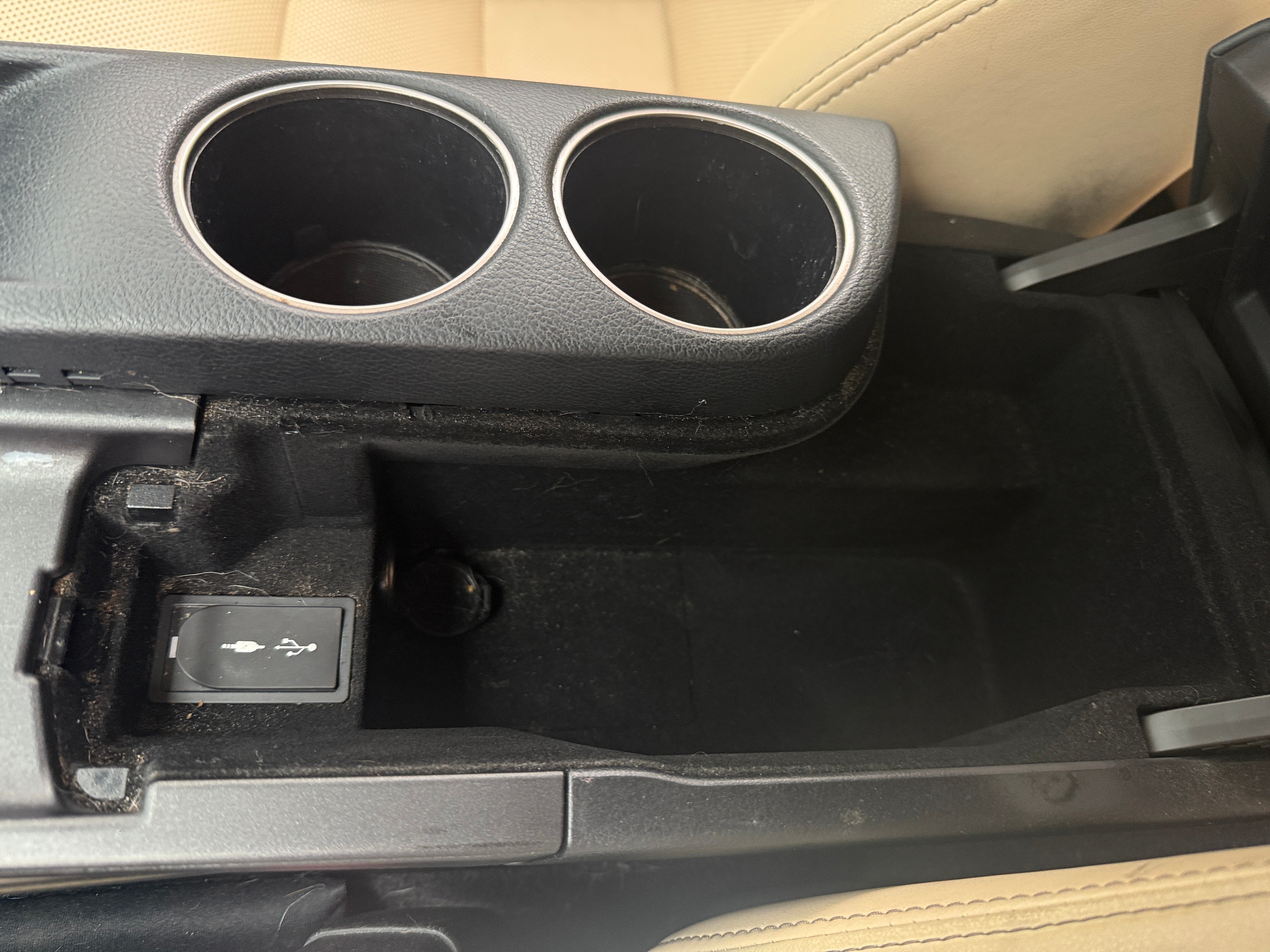 2016 Lexus IS 200t - Photo 14