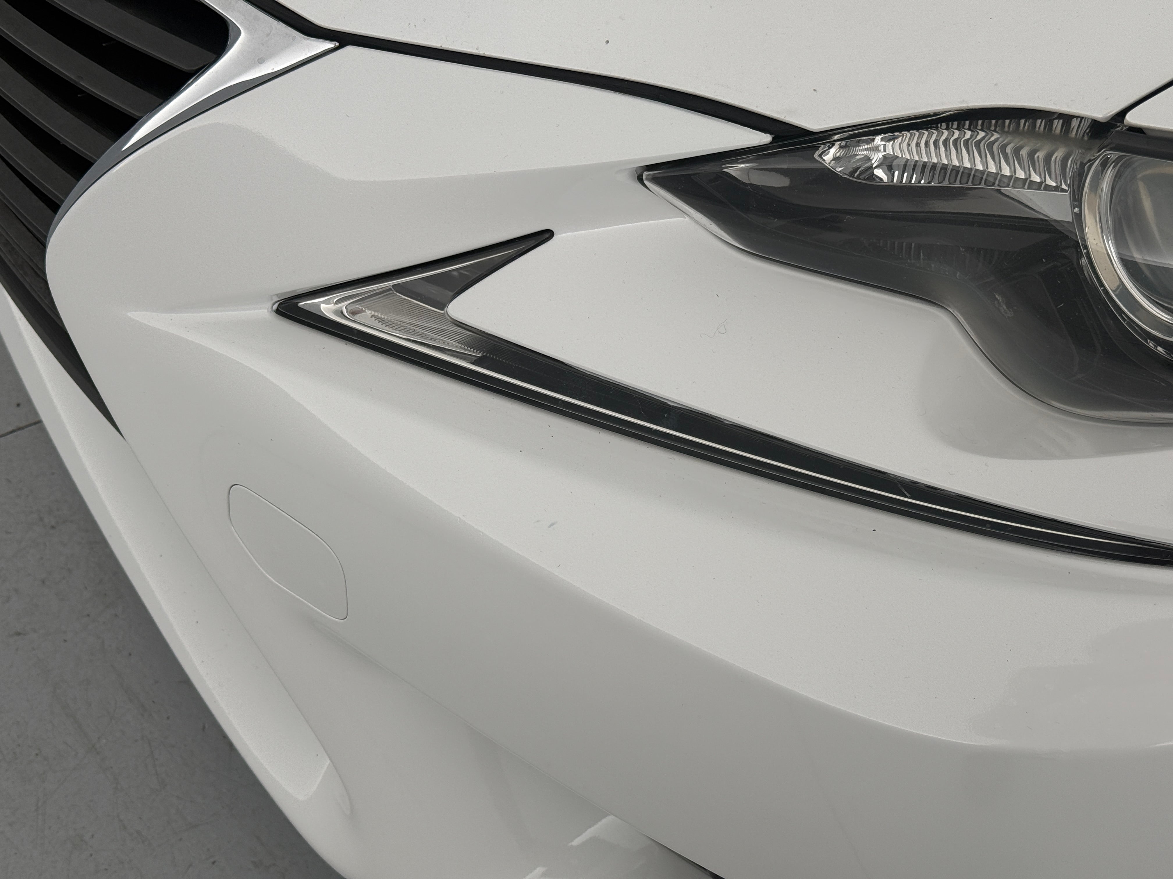 2016 Lexus IS 200t - Photo 20