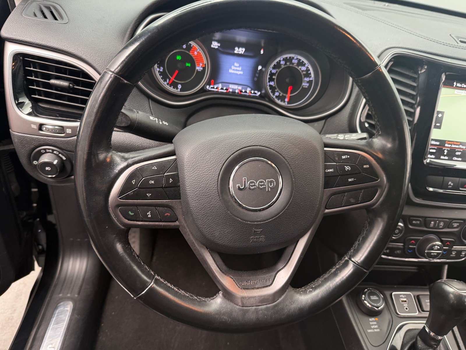 Thumbnail: 2019 Jeep Cherokee - 4
