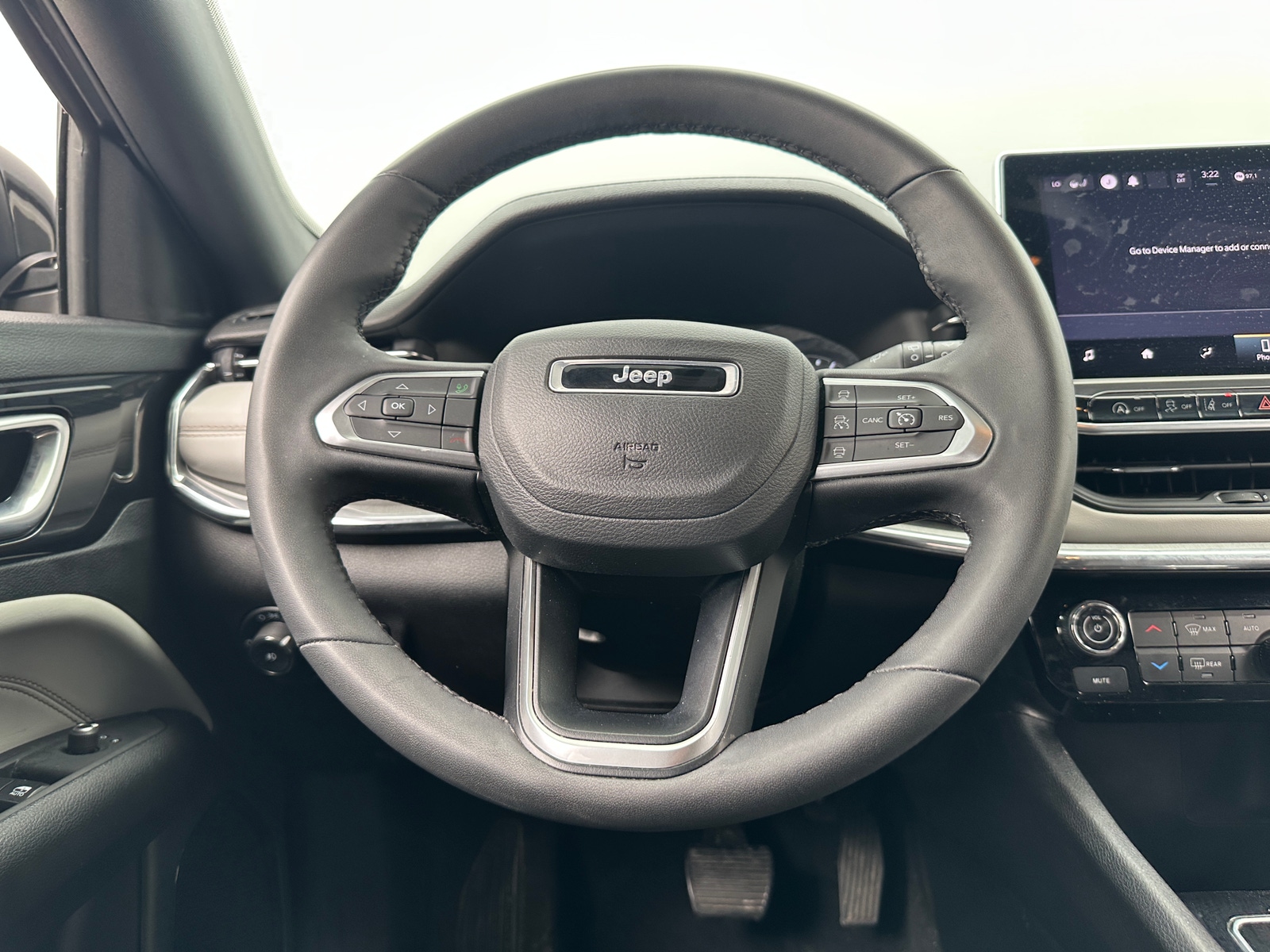 Thumbnail: 2023 Jeep Compass - 4