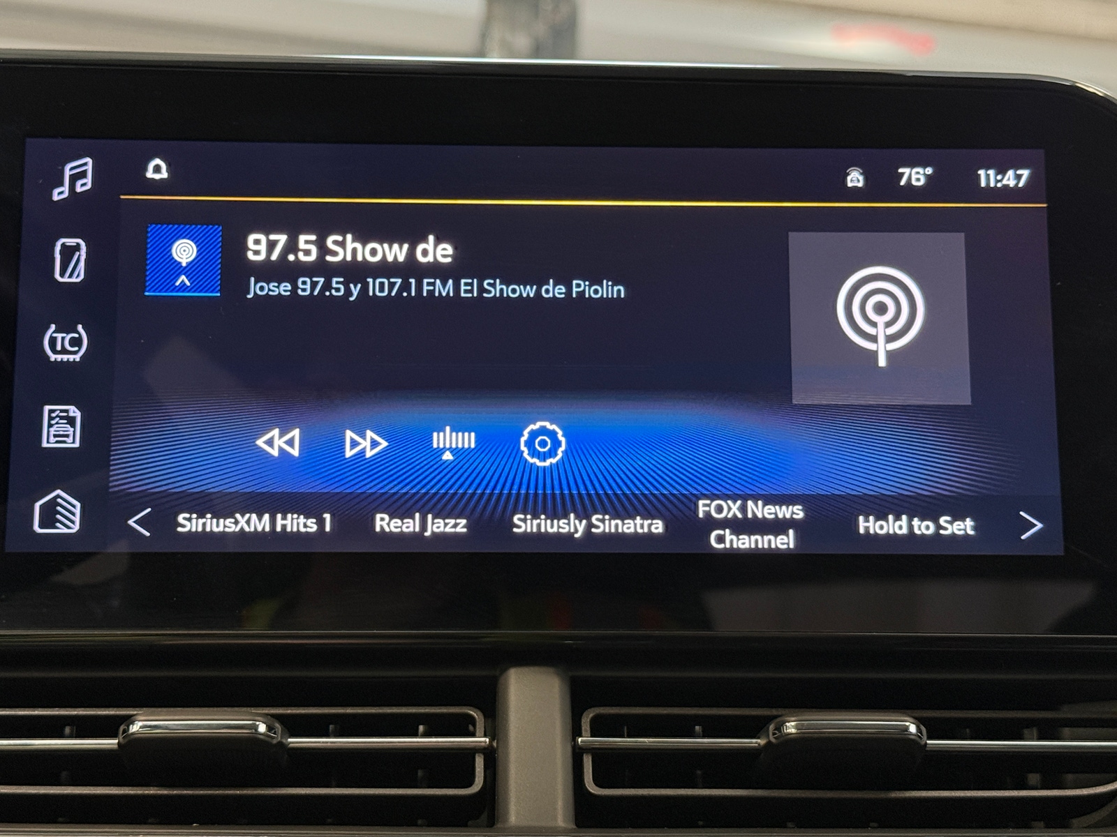 Thumbnail: 2025 Chevrolet Trax - 4