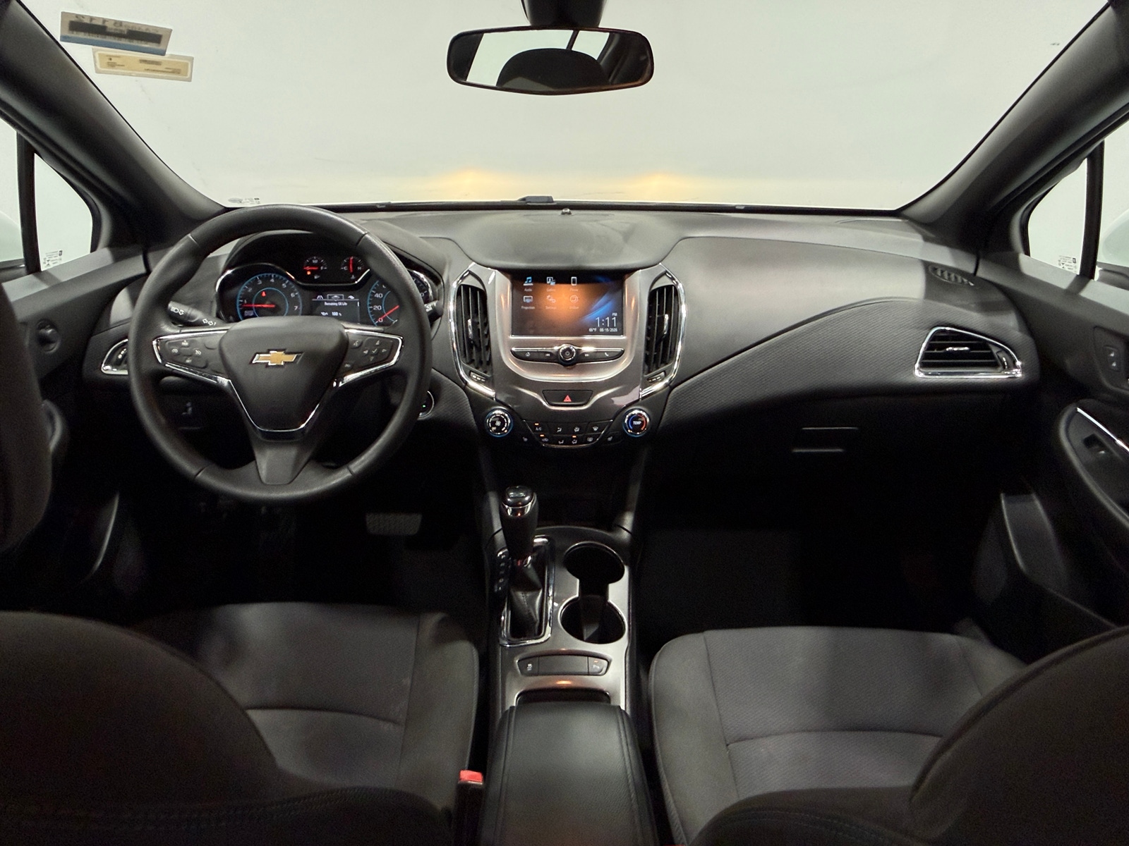 Thumbnail: 2017 Chevrolet Cruze - 3