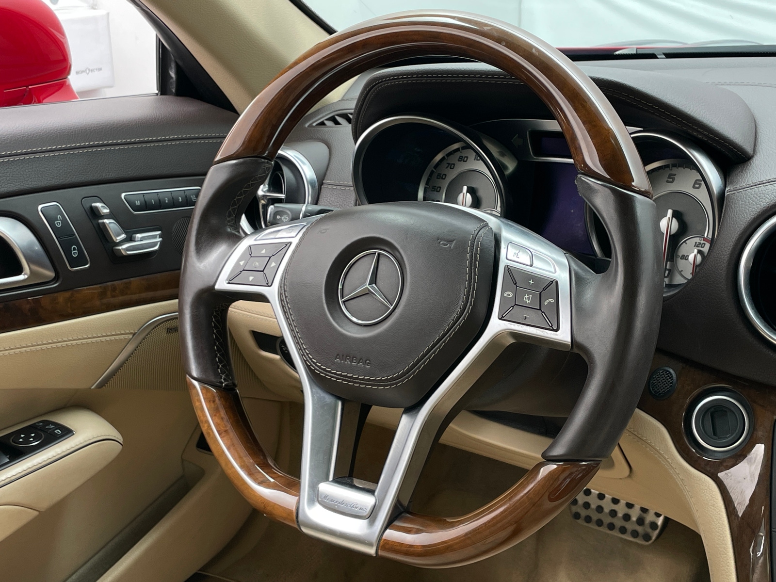 Thumbnail: 2013 Mercedes-Benz SL-Class - 4