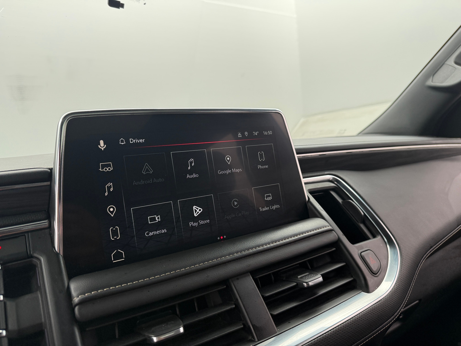 Thumbnail: 2022 GMC Yukon XL - 3