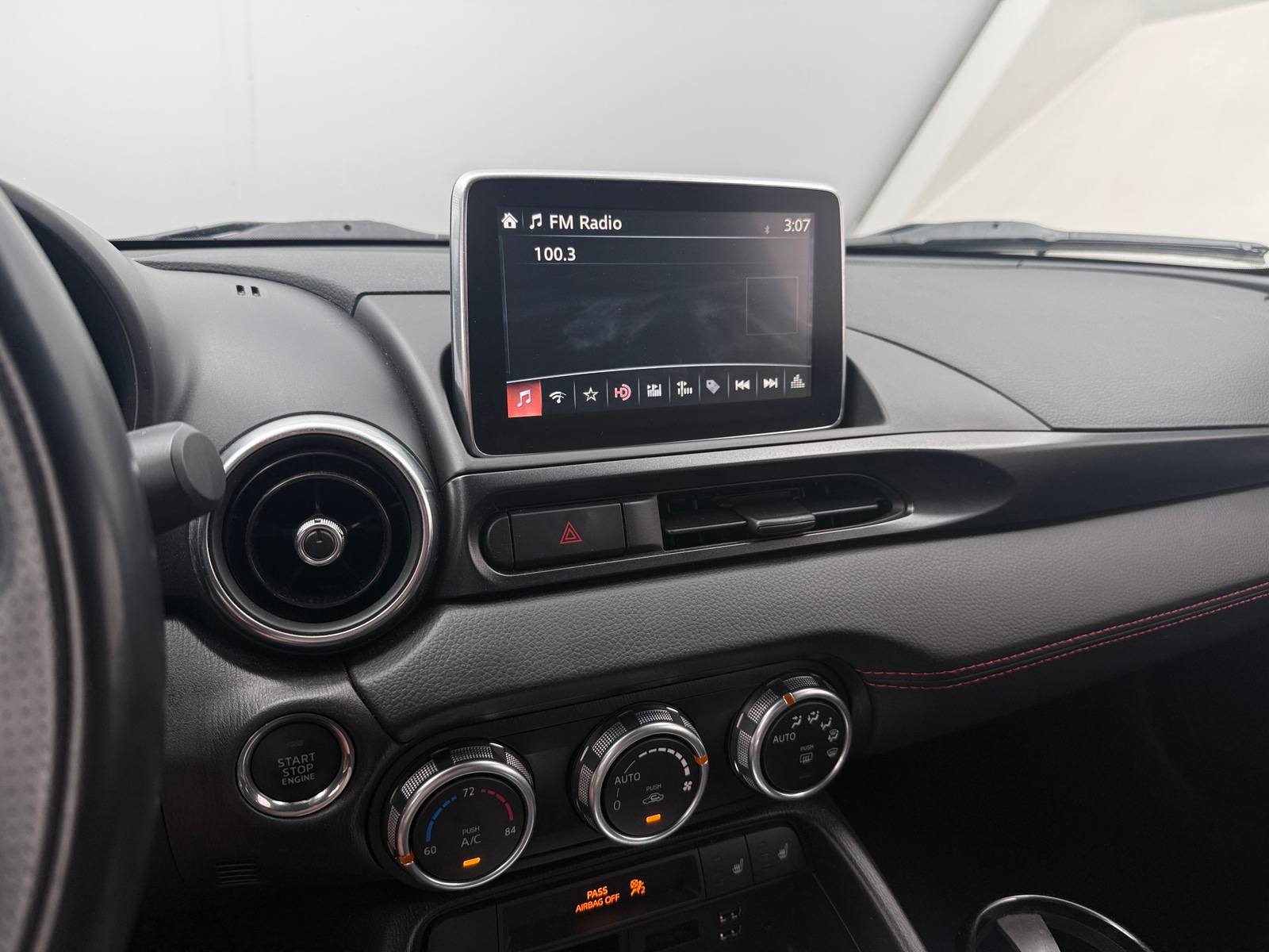 Thumbnail: 2017 Fiat 124 Spider - 3