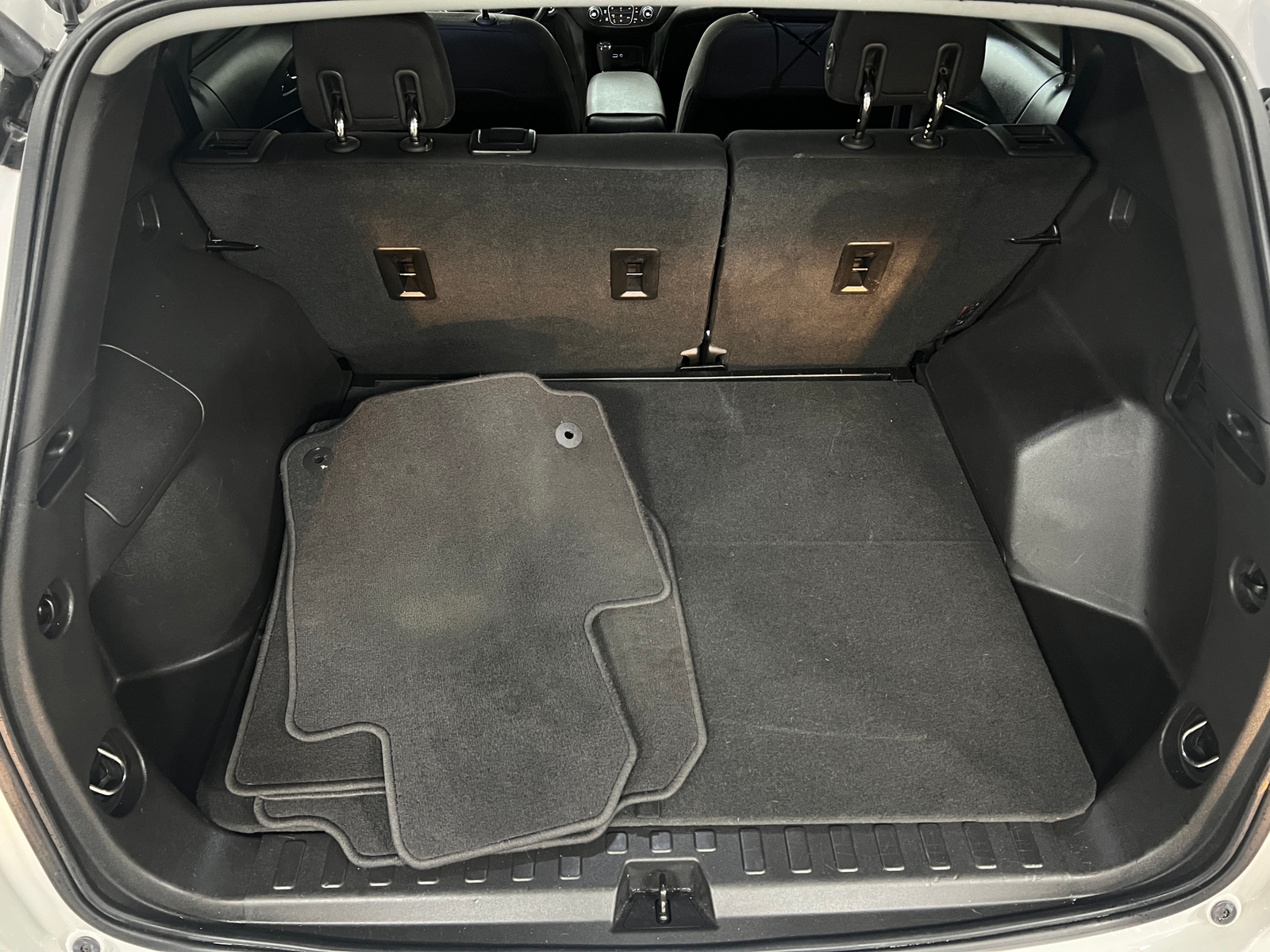 Thumbnail: 2020 Chevrolet Equinox - 7