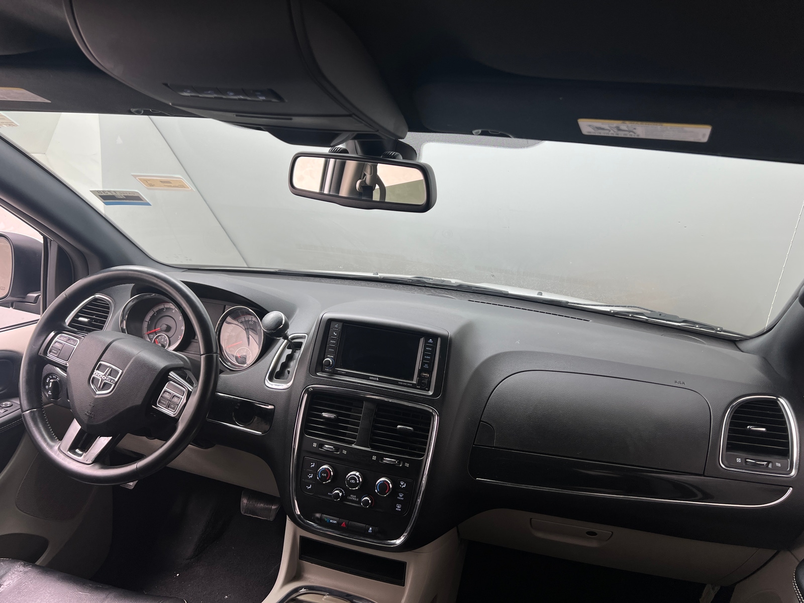 Thumbnail: 2019 Dodge Grand Caravan - 2
