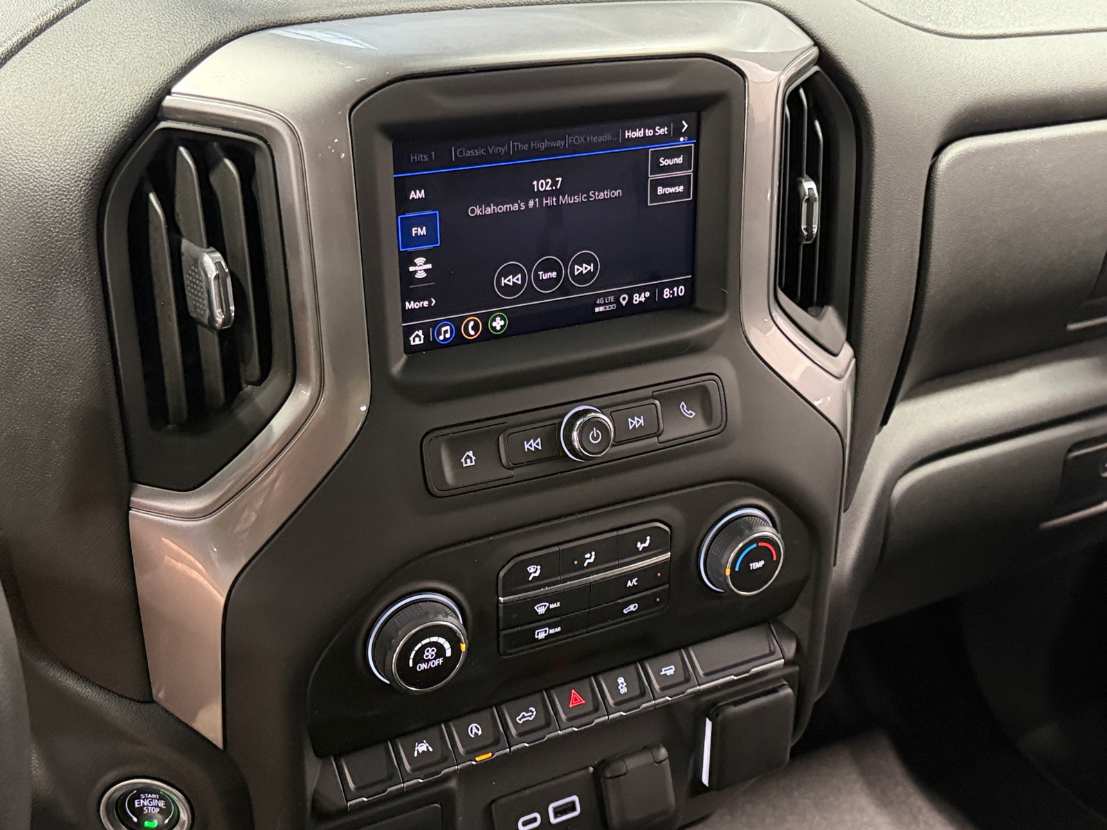 Thumbnail: 2025 Chevrolet Silverado 1500 - 4