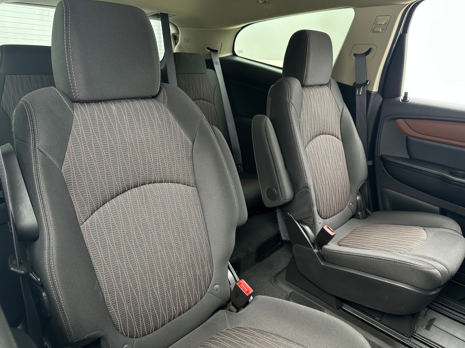 Thumbnail: 2015 Chevrolet Traverse - 6