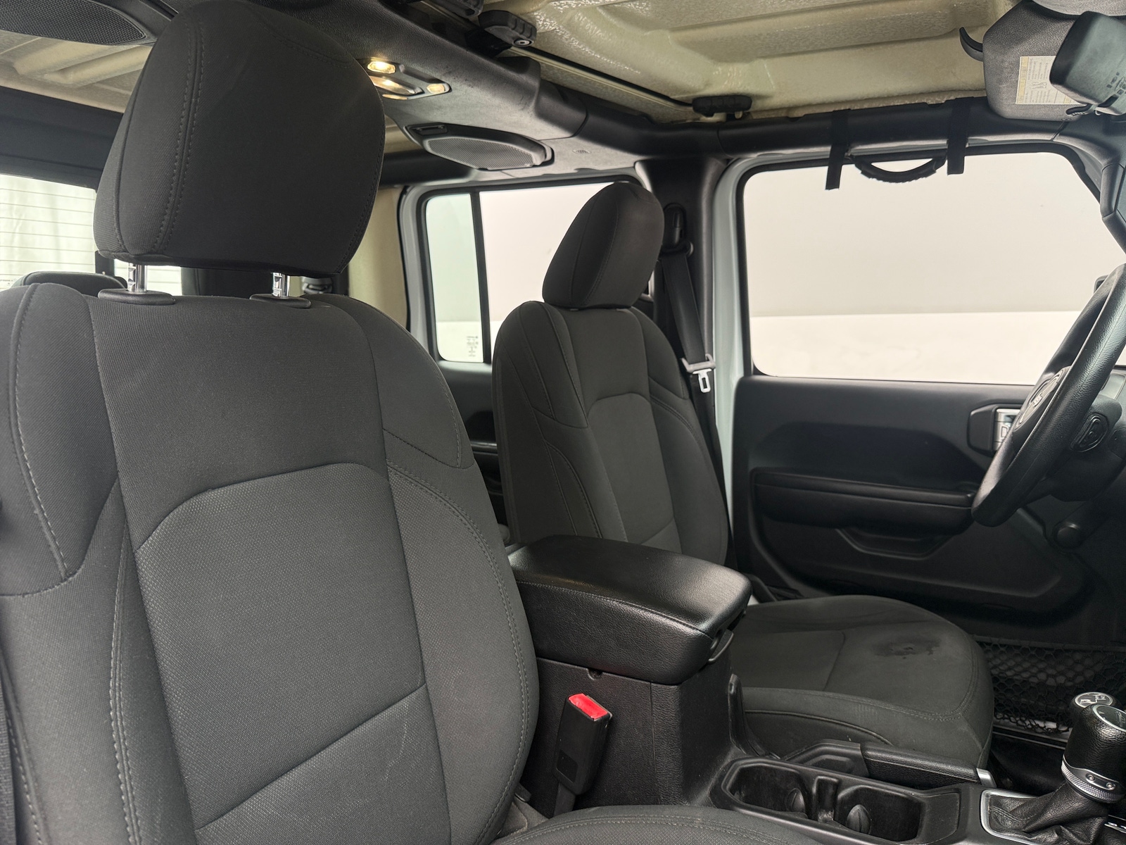 Thumbnail: 2020 Jeep Gladiator - 2