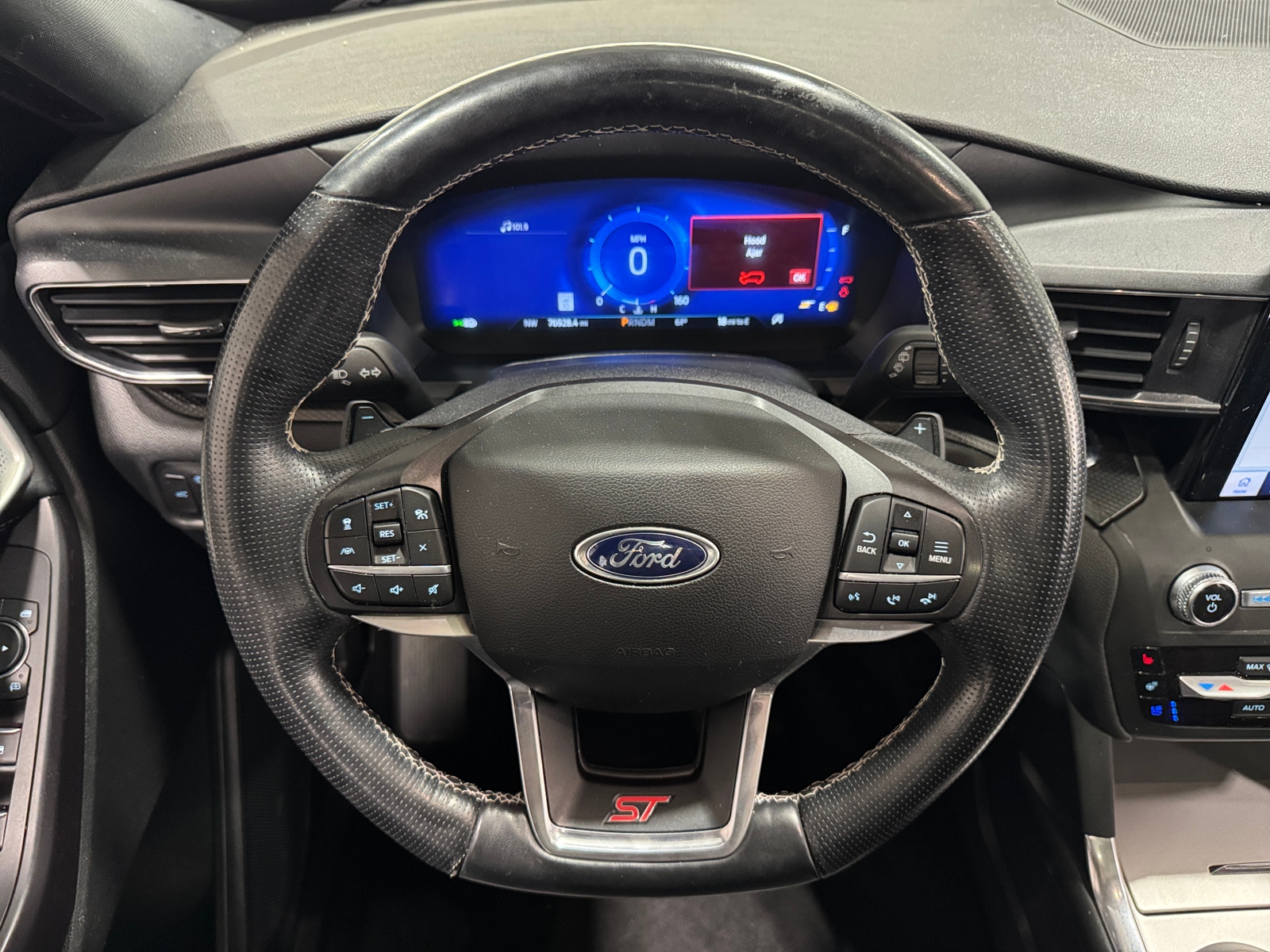 Thumbnail: 2020 Ford Explorer - 4