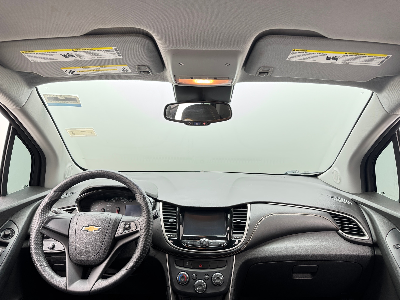Thumbnail: 2017 Chevrolet Trax - 3