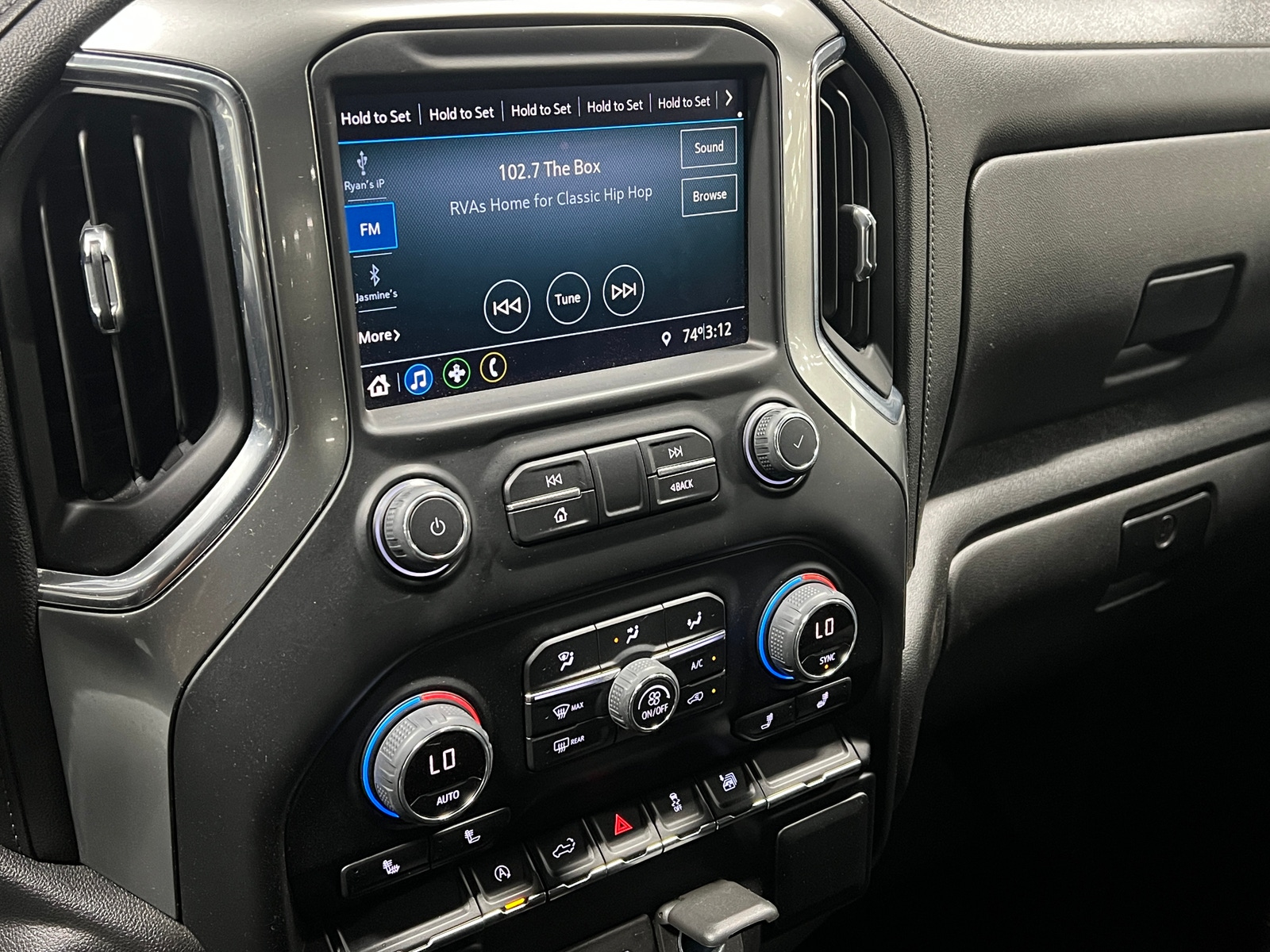 Thumbnail: 2022 Chevrolet Silverado 1500 - 4