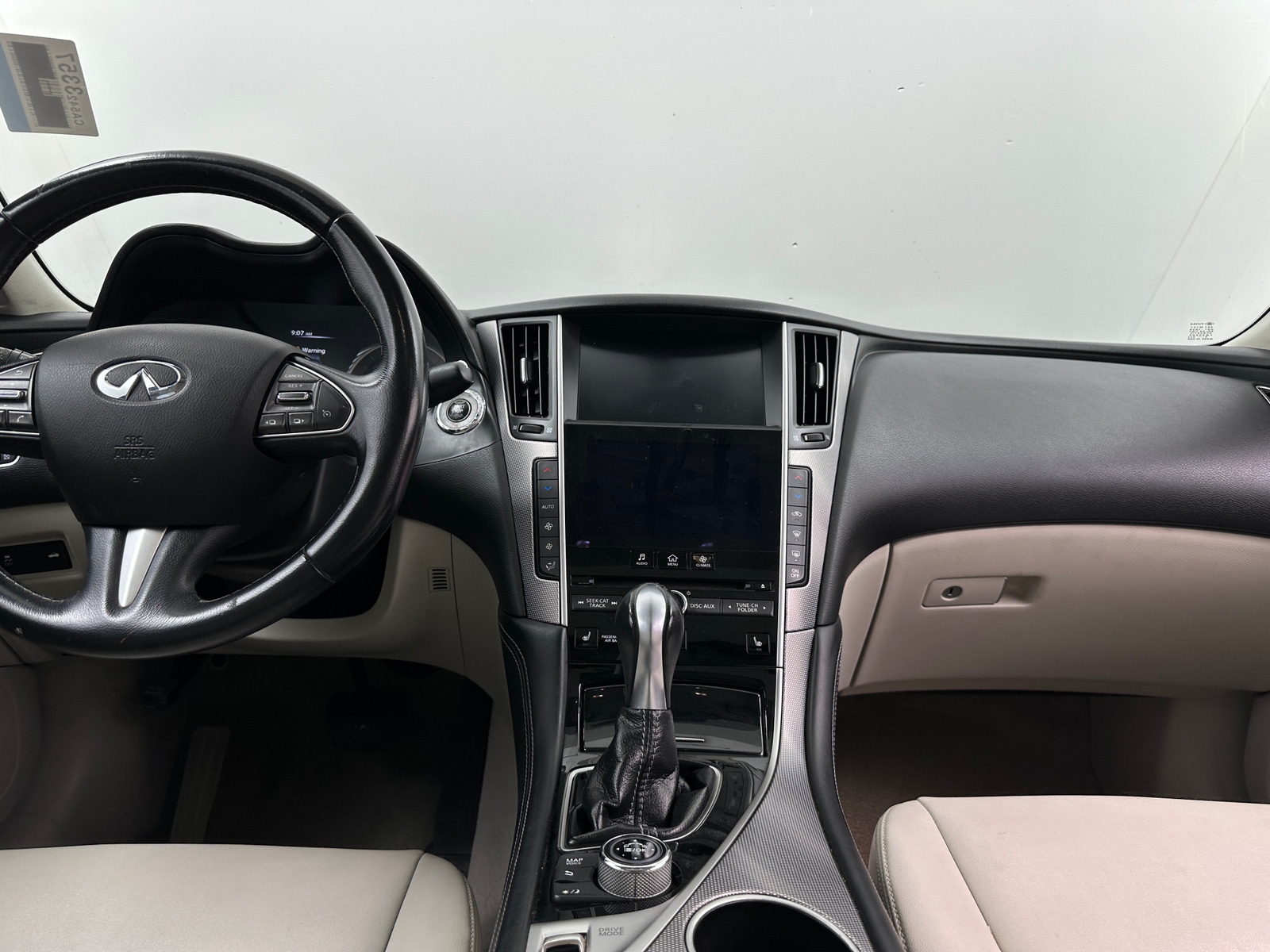 Thumbnail: 2017 INFINITI Q50 - 2