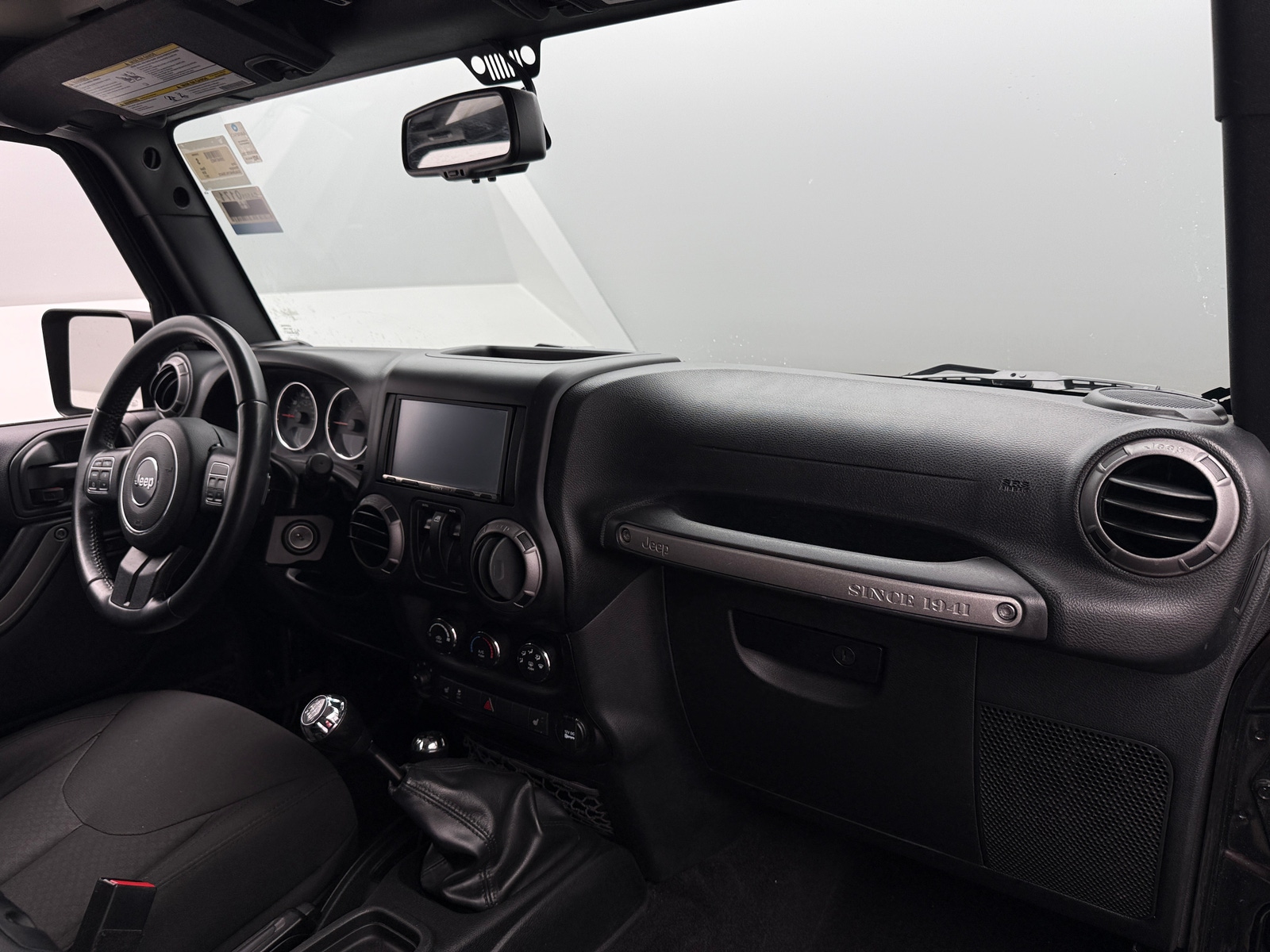Thumbnail: 2017 Jeep Wrangler - 3