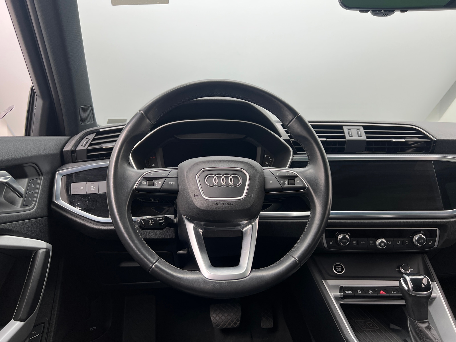 Thumbnail: 2024 Audi Q3 - 4