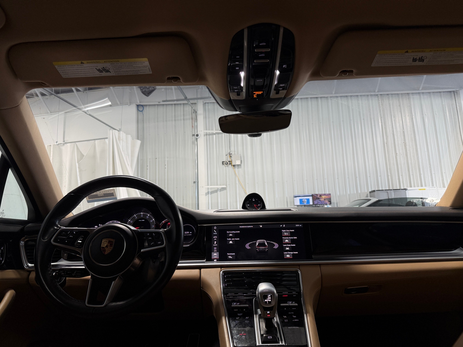 Thumbnail: 2018 Porsche Panamera - 3