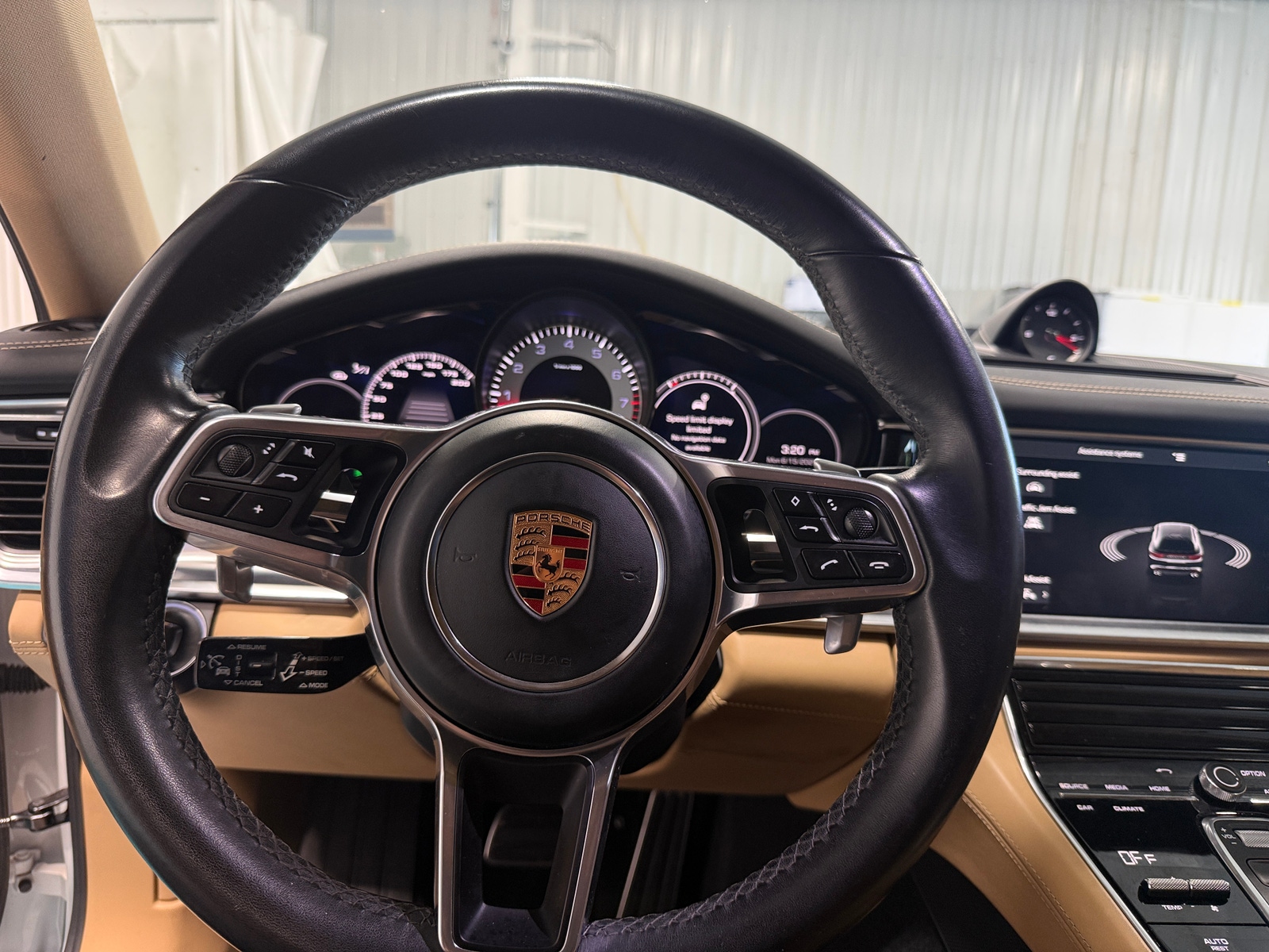 Thumbnail: 2018 Porsche Panamera - 5