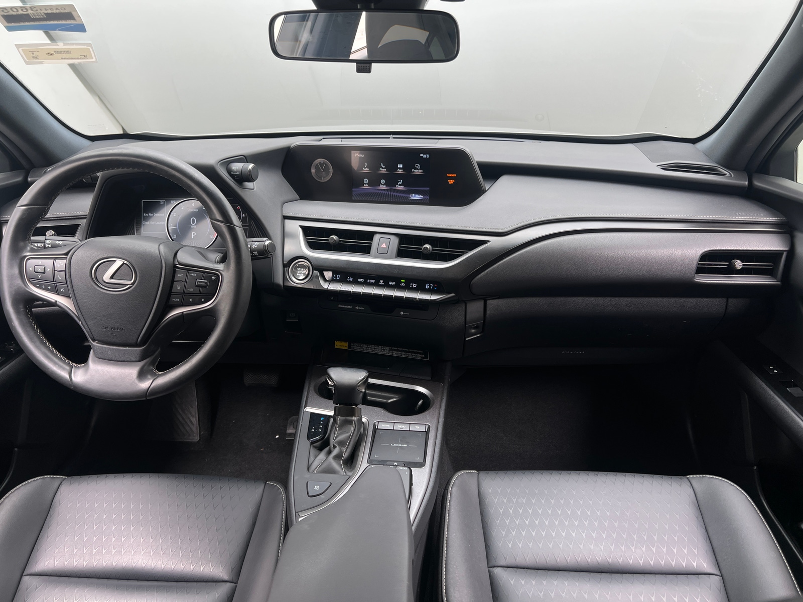 Thumbnail: 2021 Lexus UX - 2