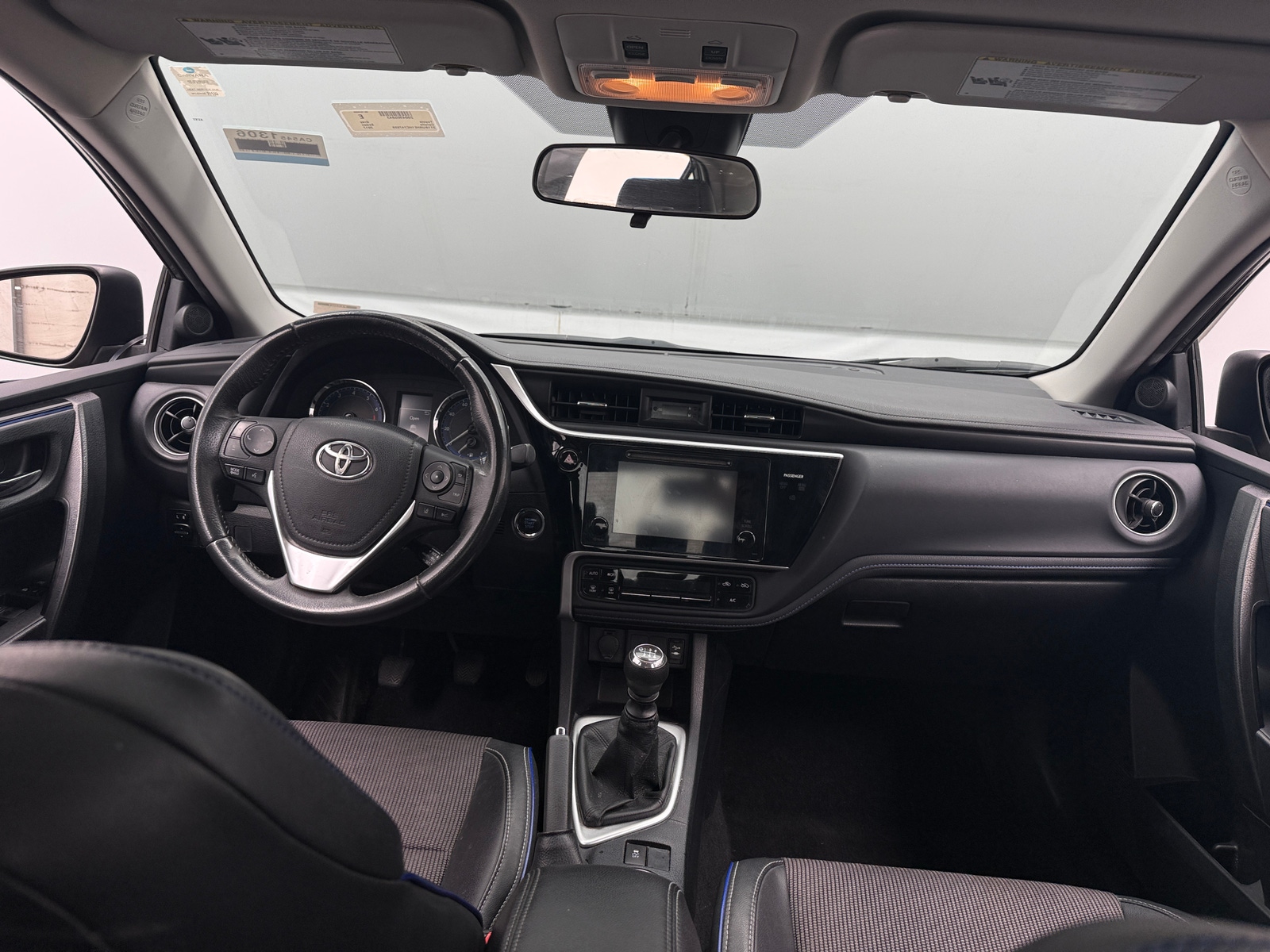 Thumbnail: 2017 Toyota Corolla - 3