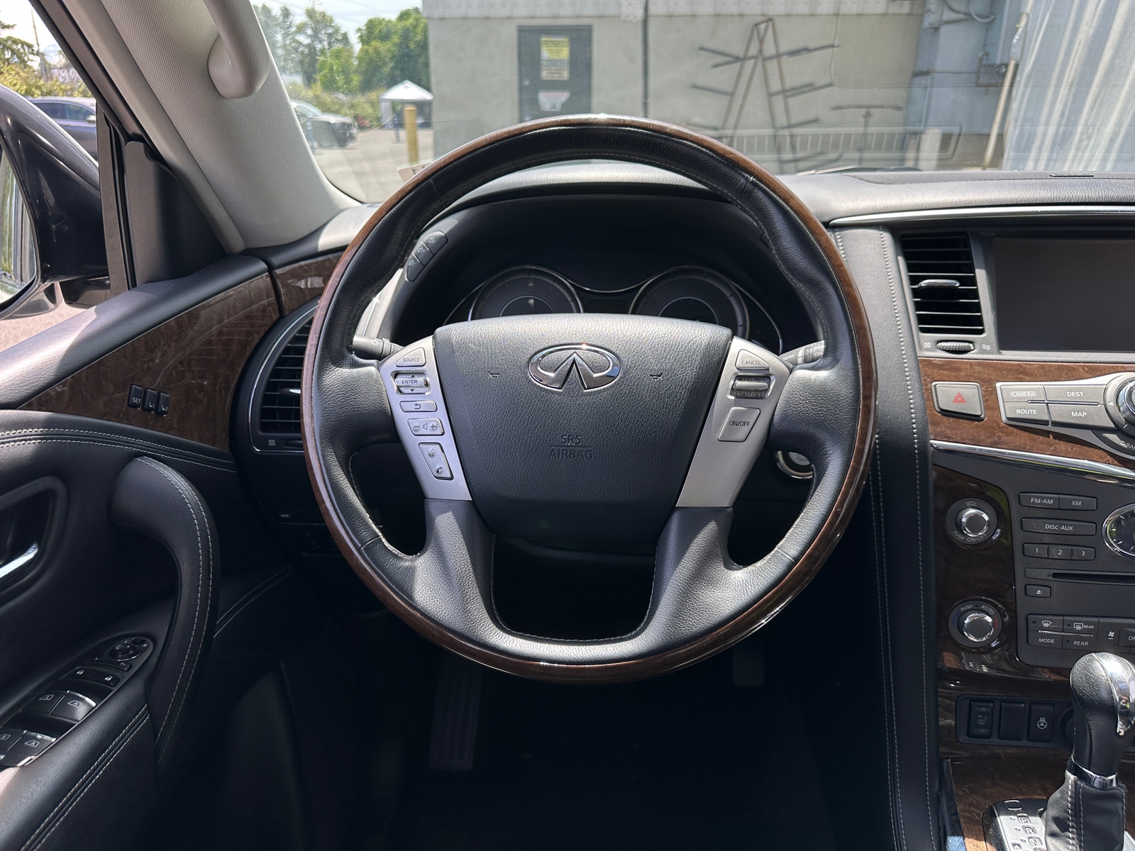 Thumbnail: 2017 INFINITI QX80 - 4