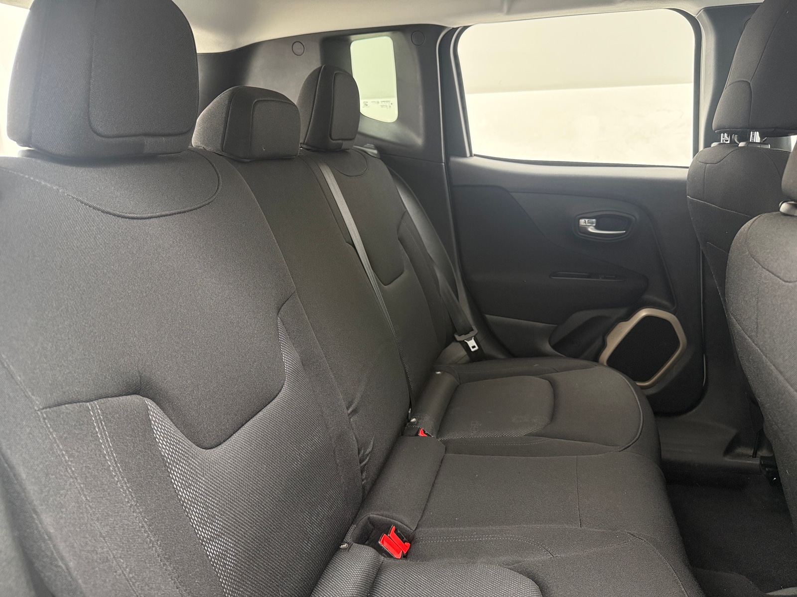 Thumbnail: 2017 Jeep Renegade - 6