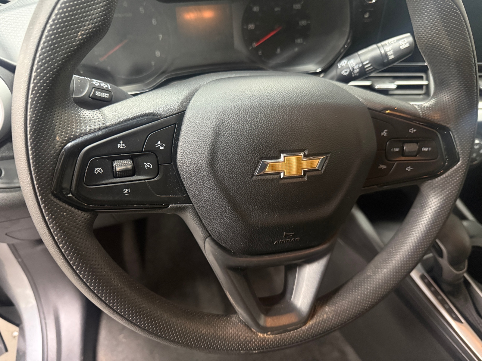 Thumbnail: 2025 Chevrolet Trax - 5