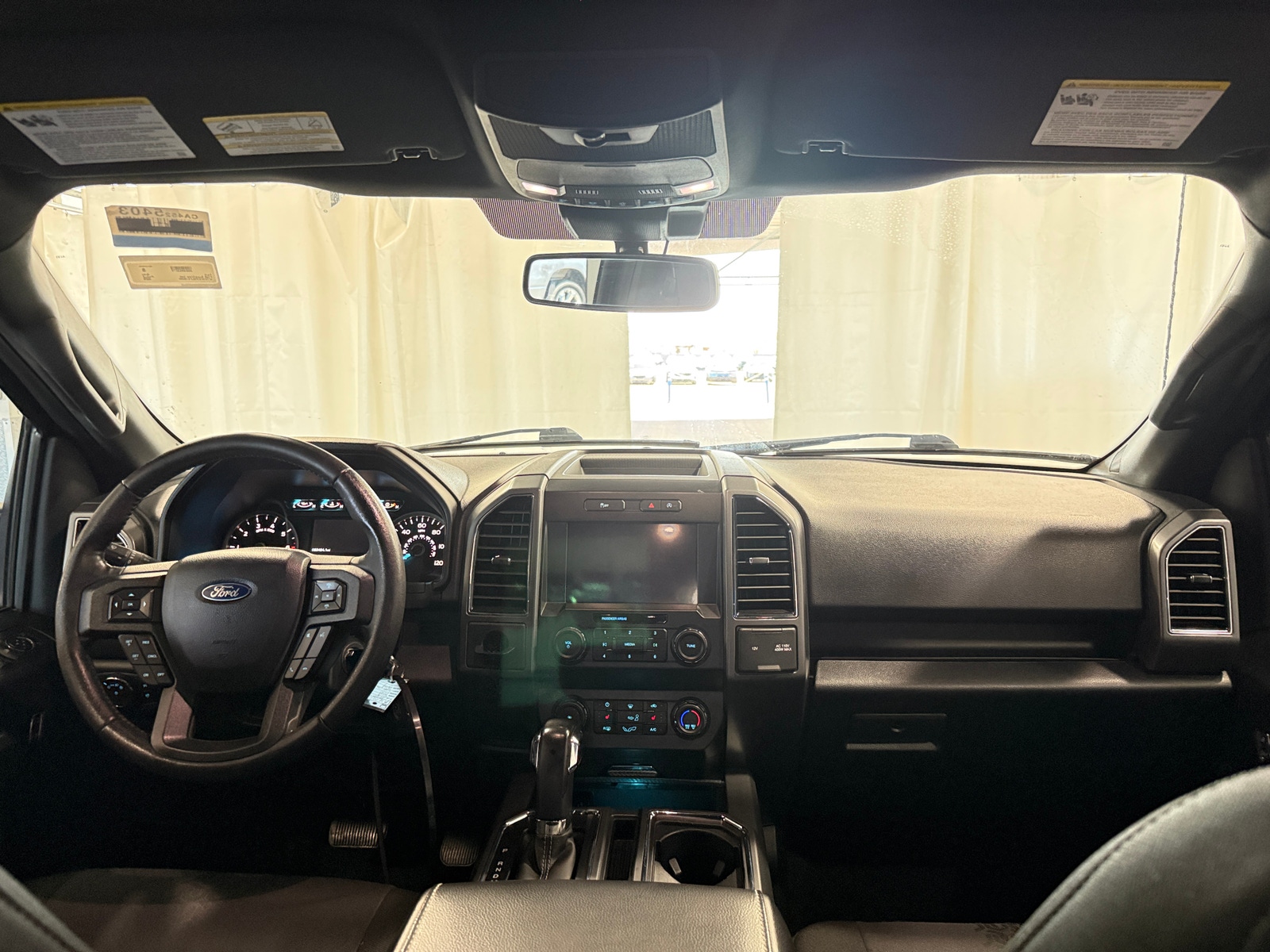 Thumbnail: 2020 Ford Econoline - 3