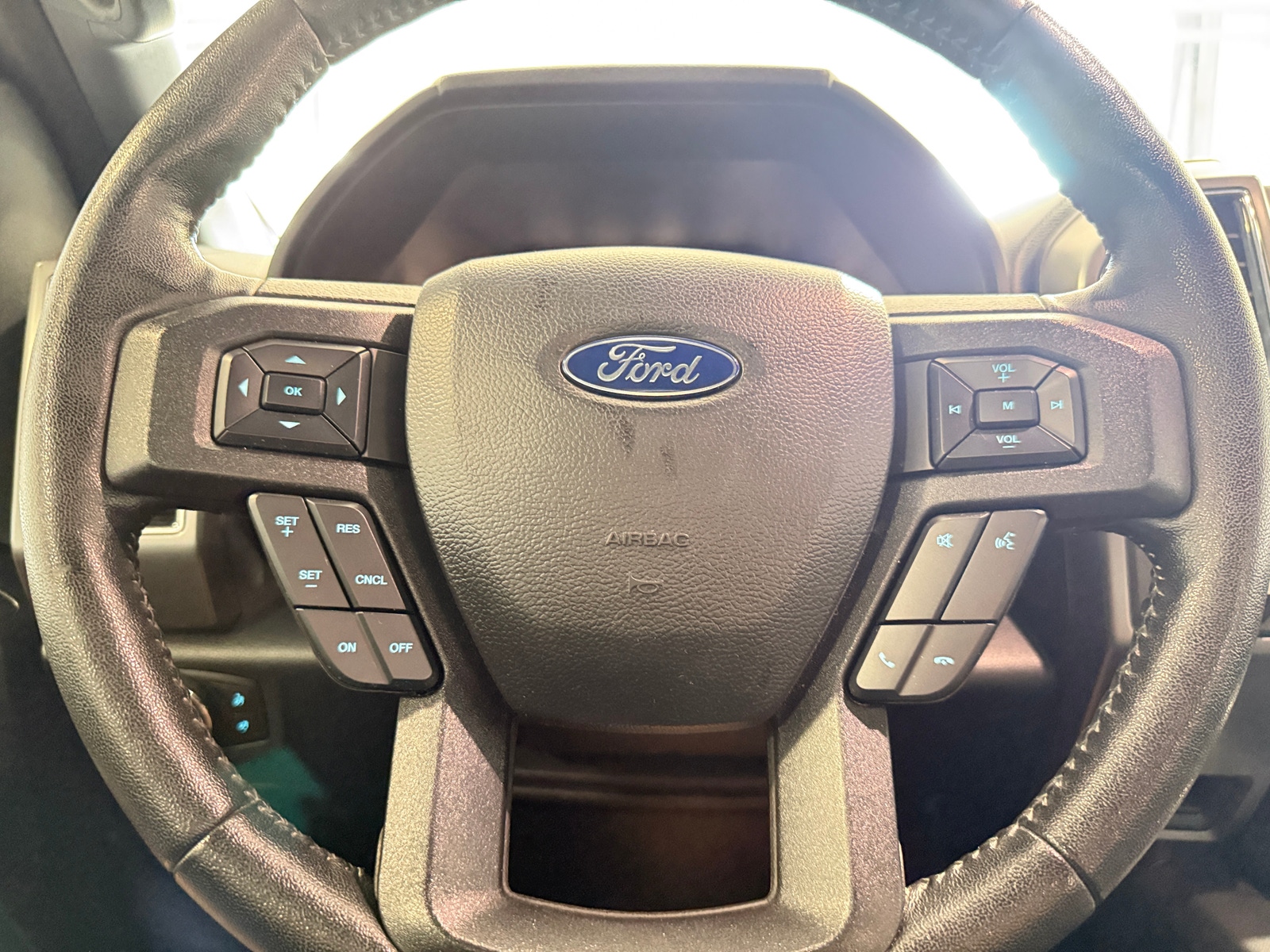 Thumbnail: 2020 Ford Econoline - 5