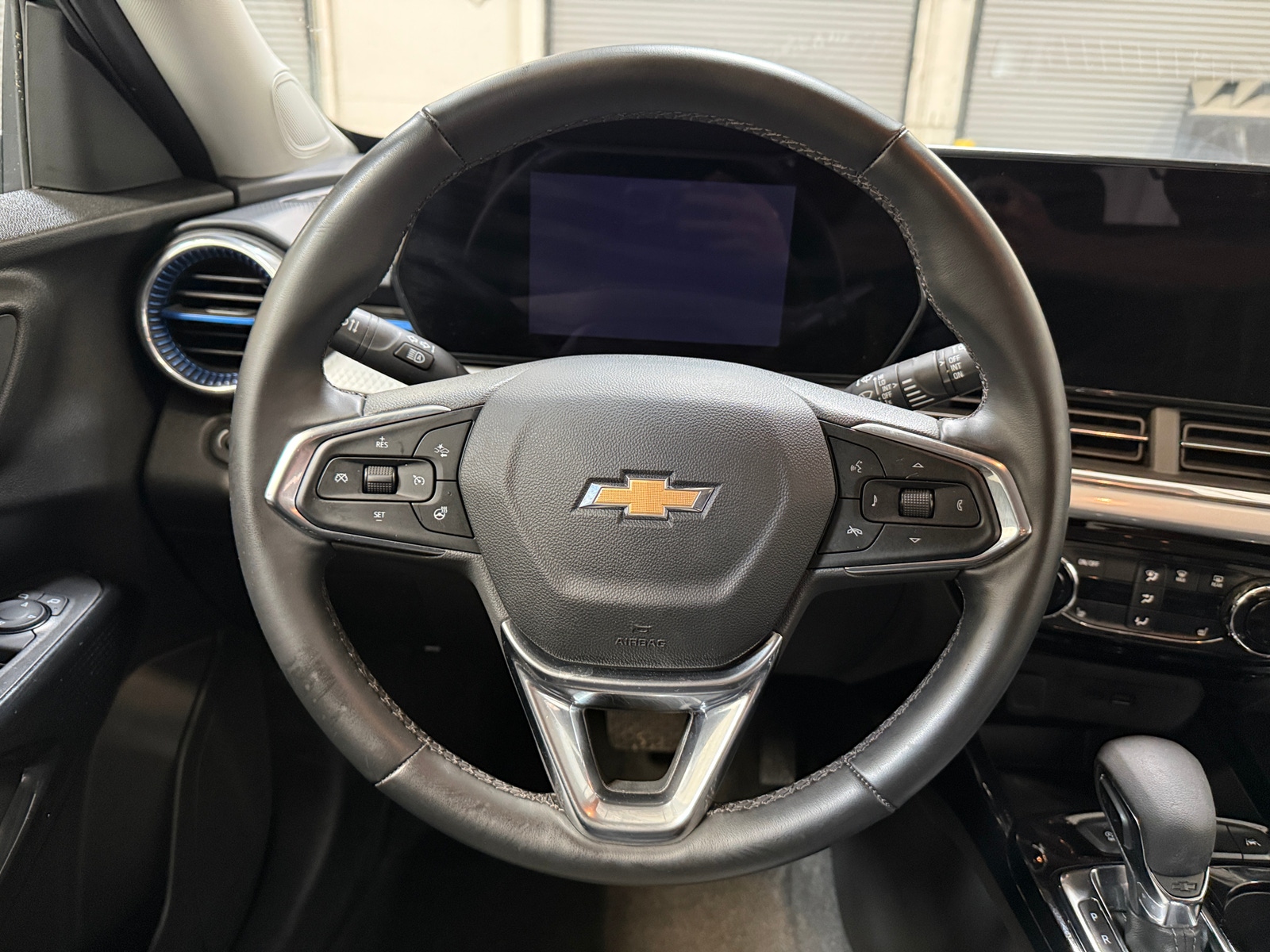 Thumbnail: 2025 Chevrolet Trax - 5