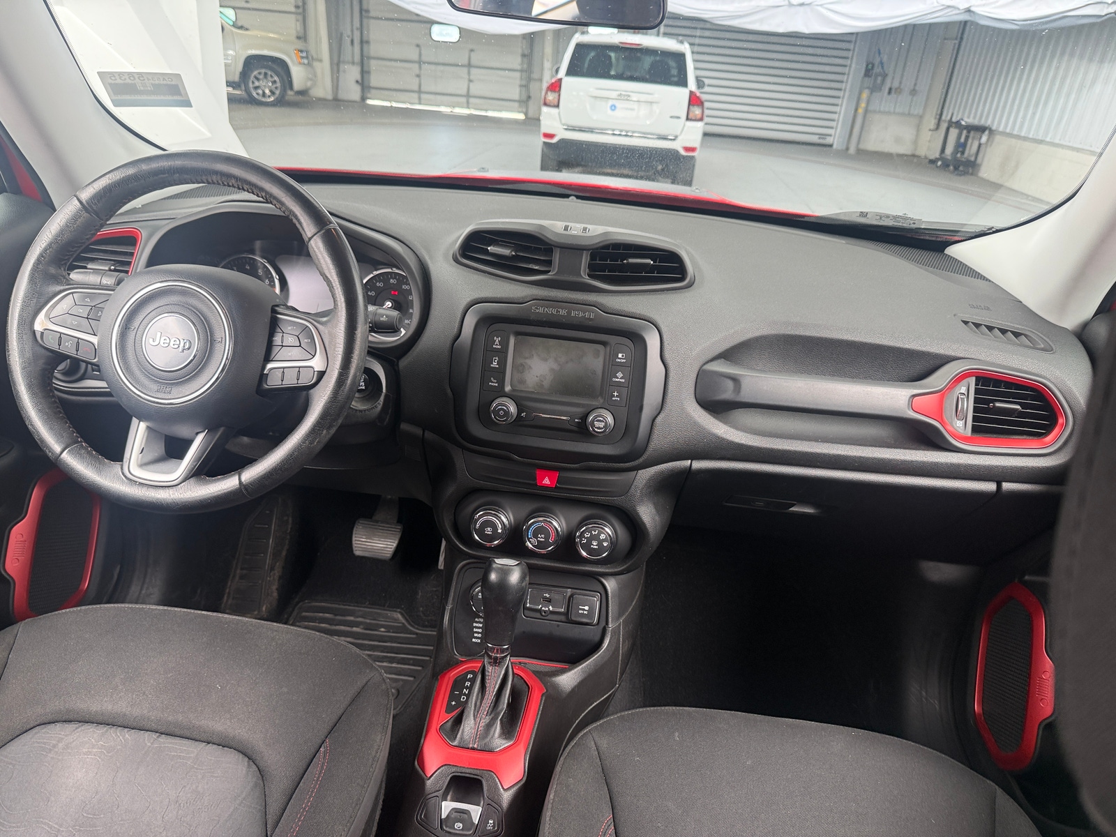 Thumbnail: 2017 Jeep Renegade - 3