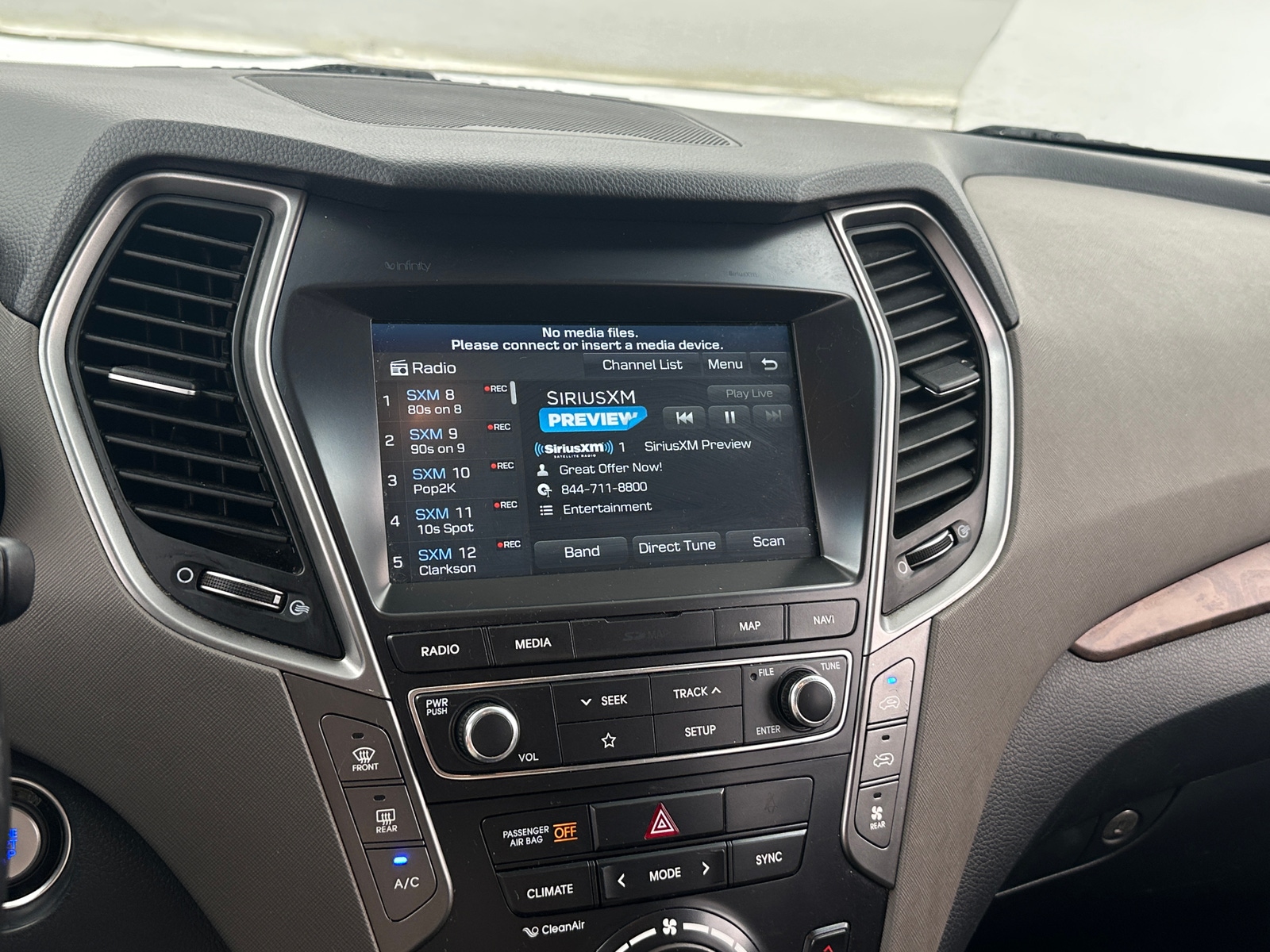 Thumbnail: 2019 Hyundai Santa Fe - 3