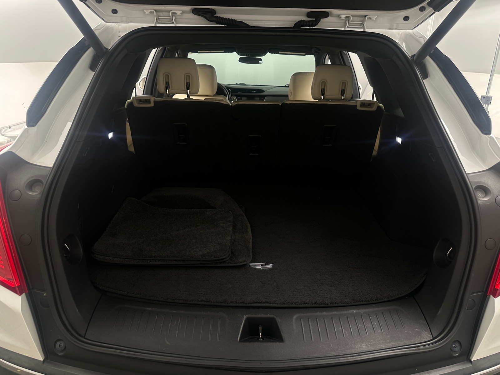 Thumbnail: 2019 Cadillac XT5 - 6