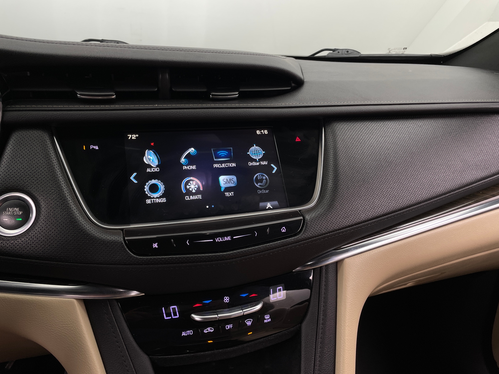 Thumbnail: 2019 Cadillac XT5 - 3