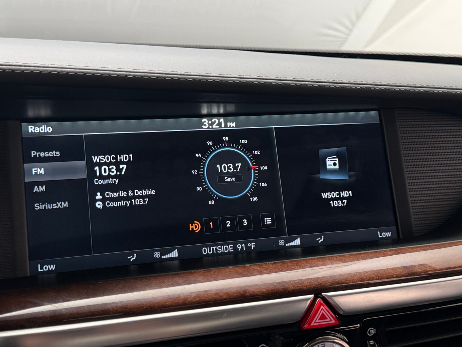 Thumbnail: 2017 Genesis G90 - 3