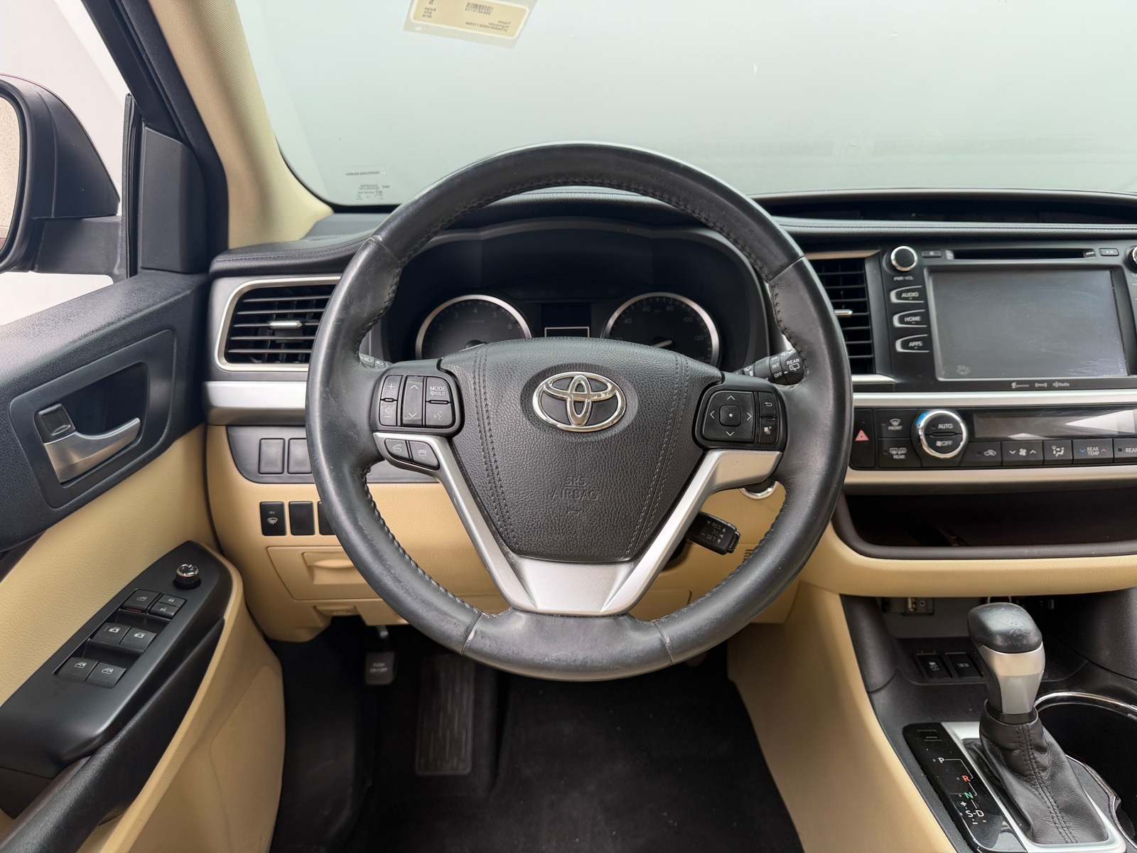Thumbnail: 2016 Toyota Highlander - 4