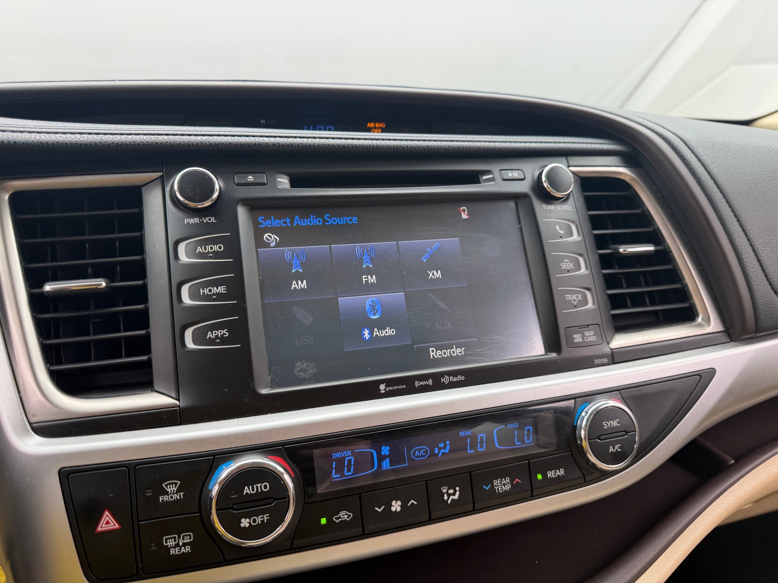 Thumbnail: 2016 Toyota Highlander - 3
