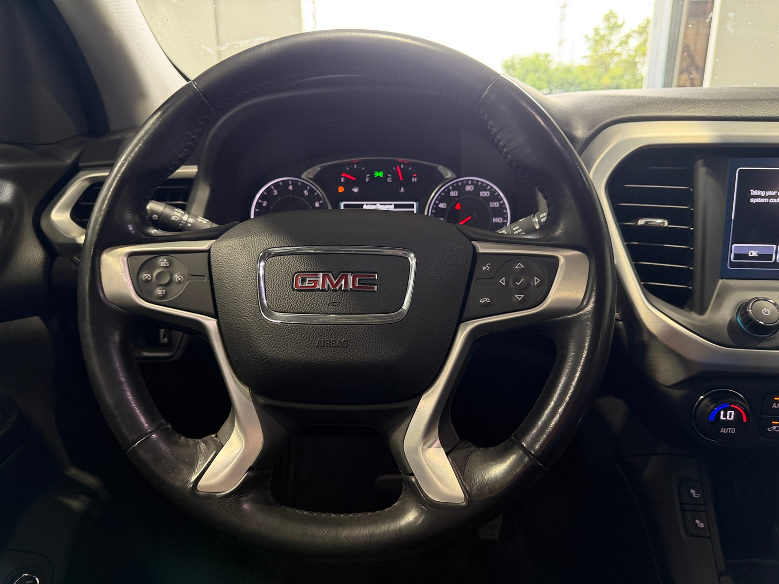 Thumbnail: 2018 GMC Acadia - 4