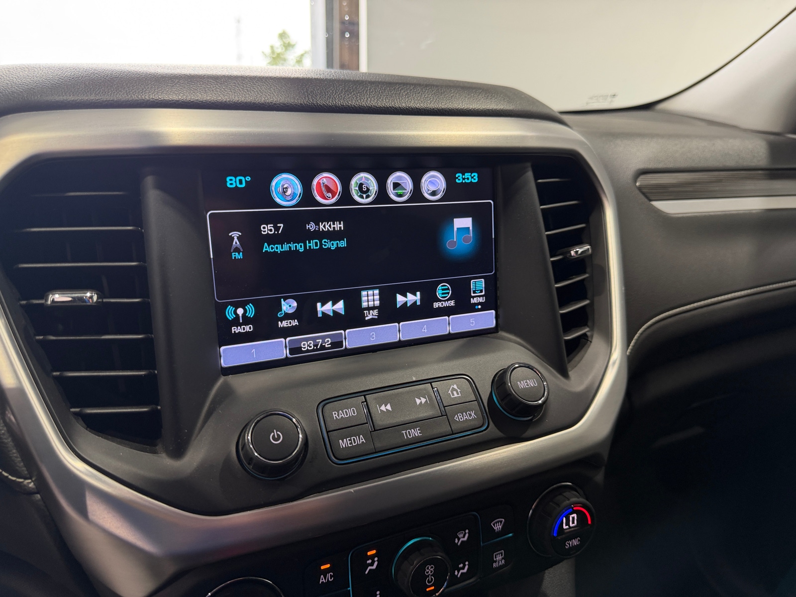Thumbnail: 2018 GMC Acadia - 3
